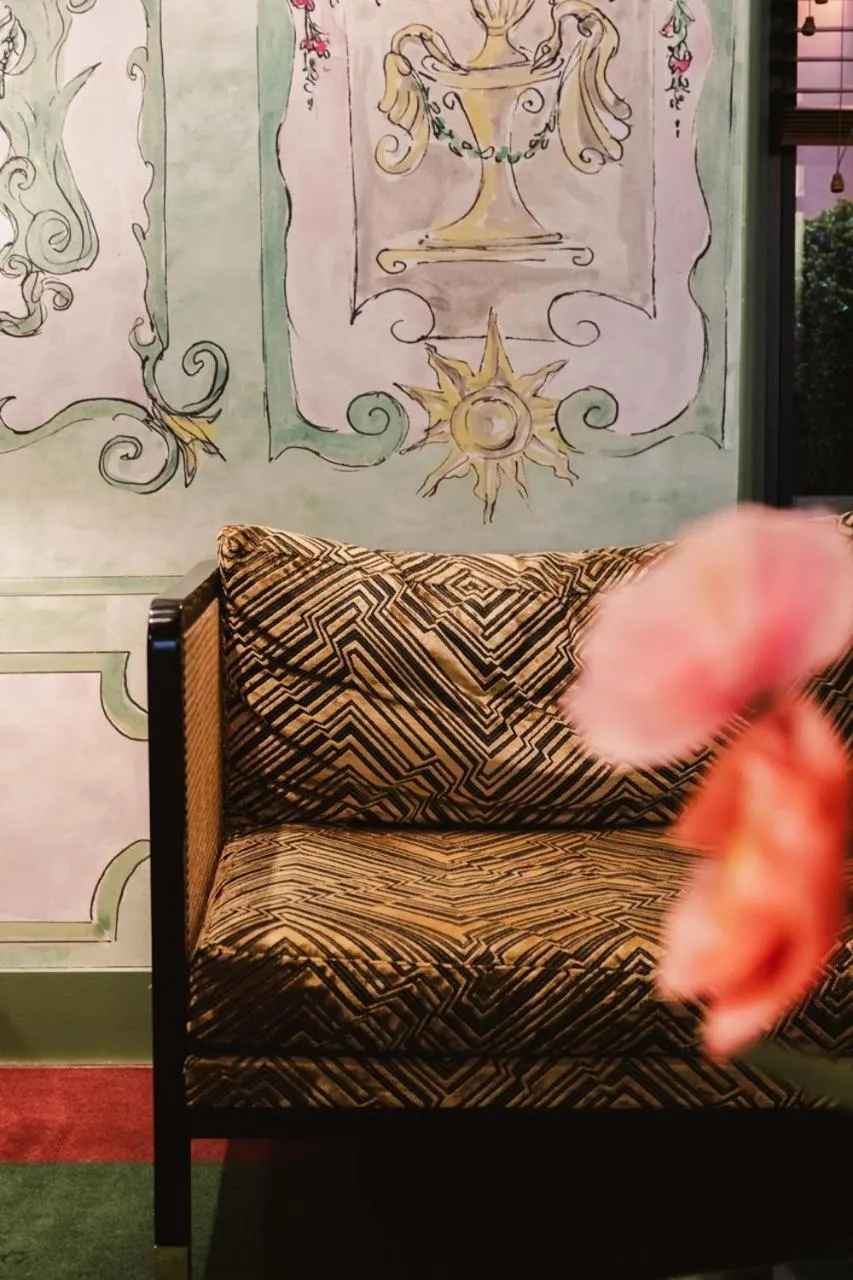 Living room in Hotel des Deux-Iles - Notre-Dame