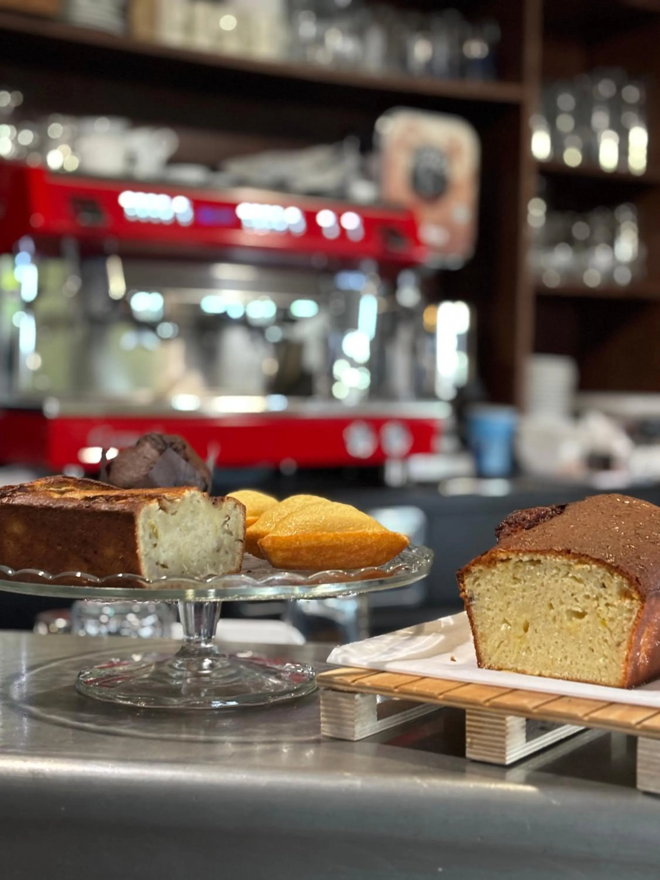 Lounge or bar in Manoir Des Douets Fleuris