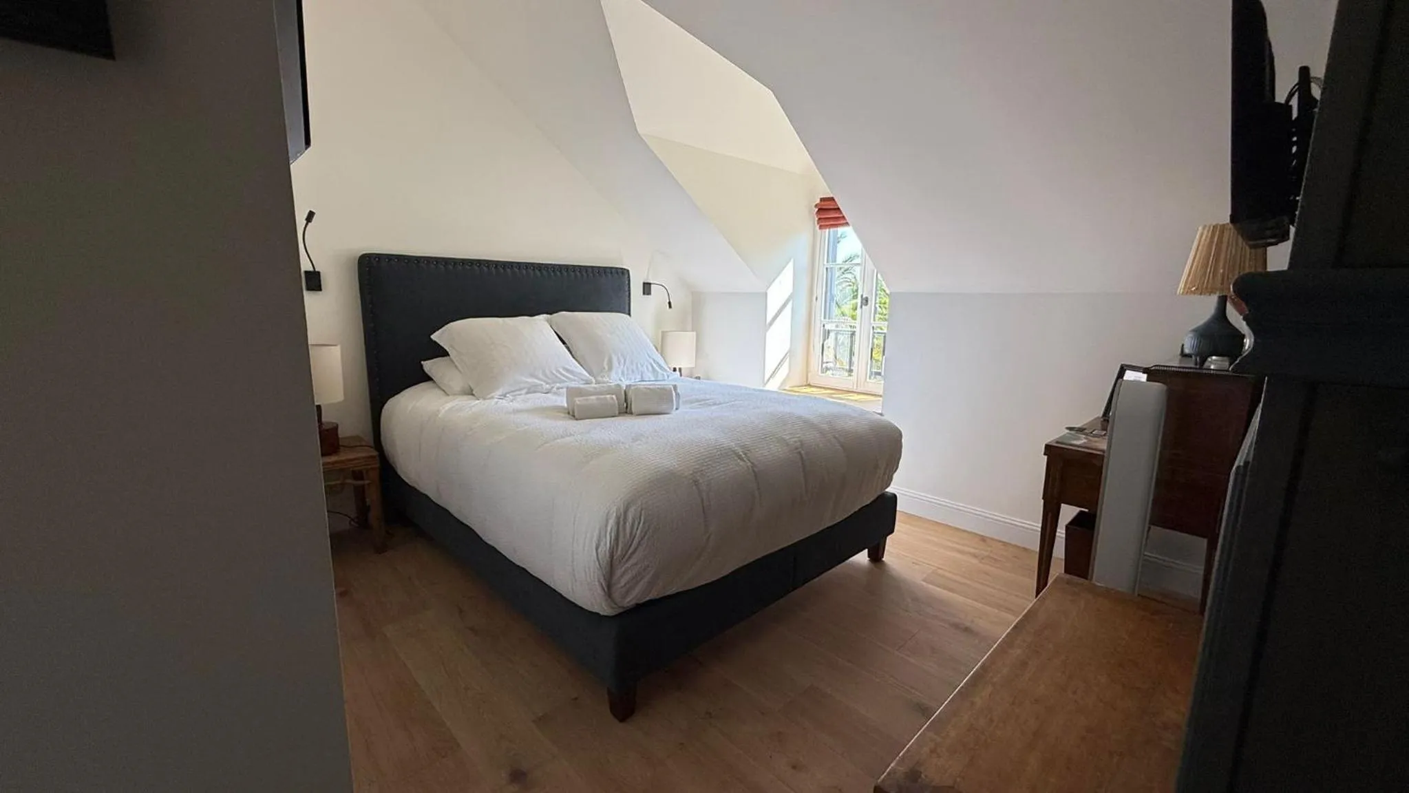 Bedroom, Bed in Manoir Des Douets Fleuris