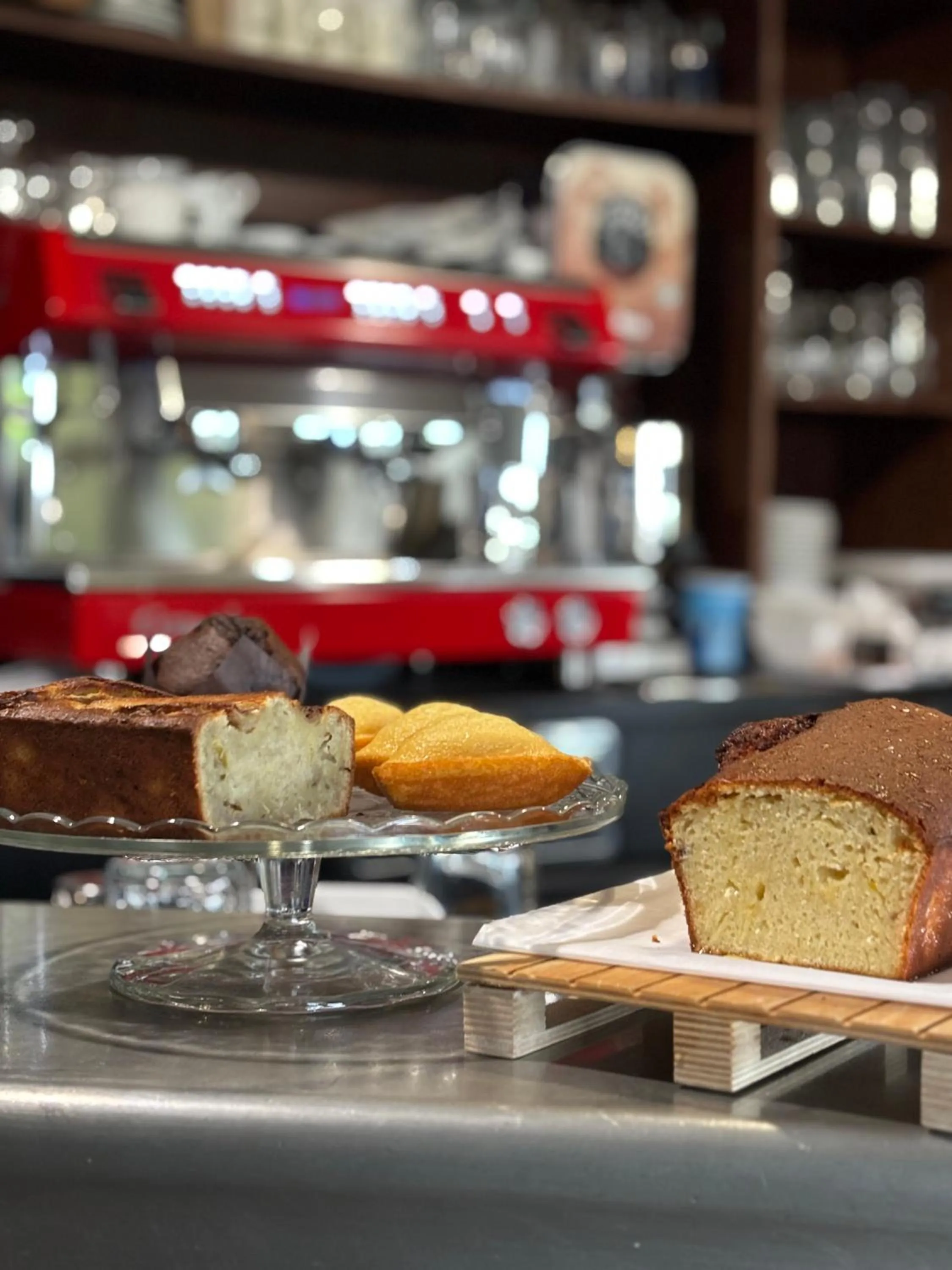 Restaurant/places to eat in Manoir Des Douets Fleuris