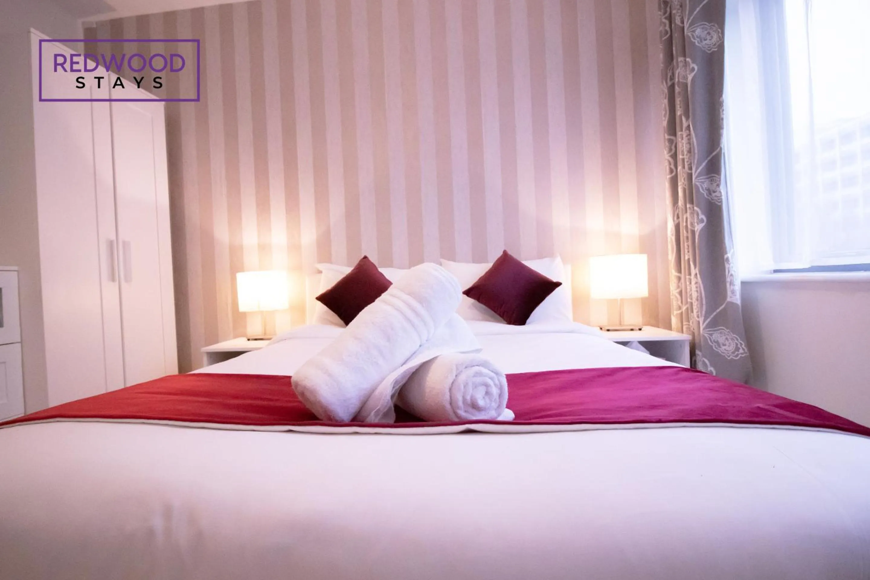 Bedroom in Festival Place, Modern Town Center Apartment, Perfect for Contractors & Families, FREE Parking & WiFi by REDWOOD STAYS