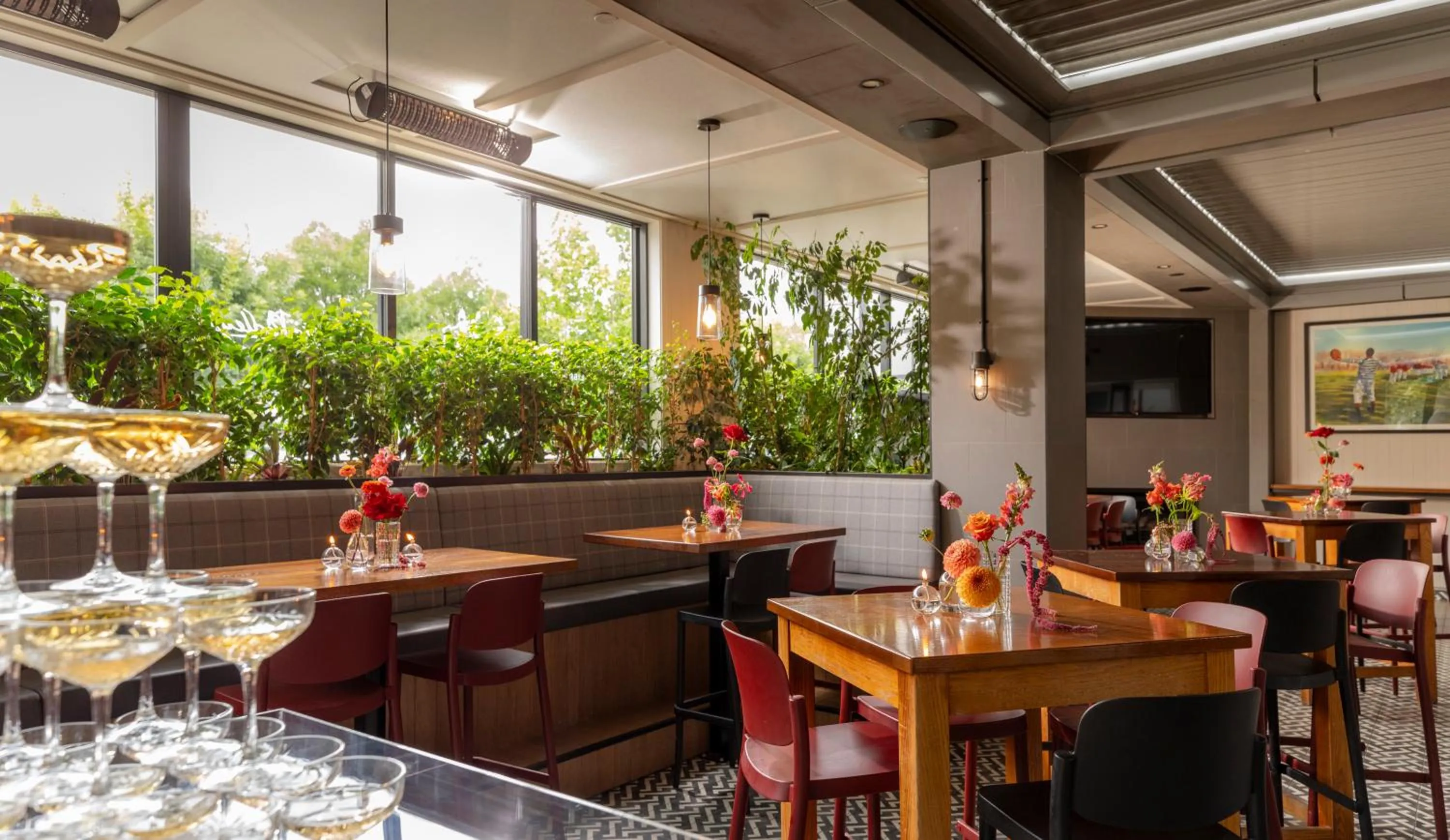 Restaurant/places to eat in Rydges Latimer Christchurch