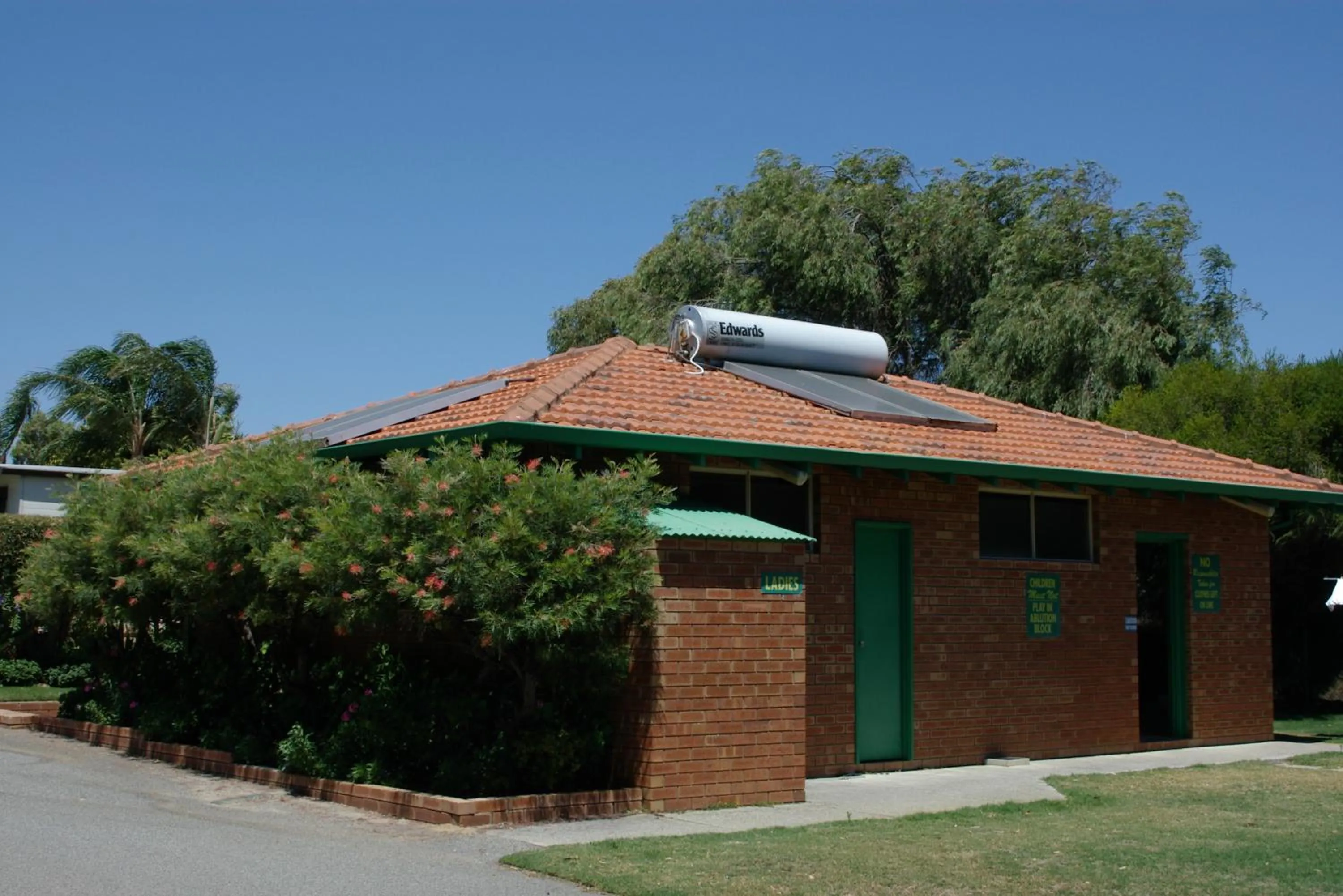 Area and facilities in Acclaim Kingsway Tourist Park