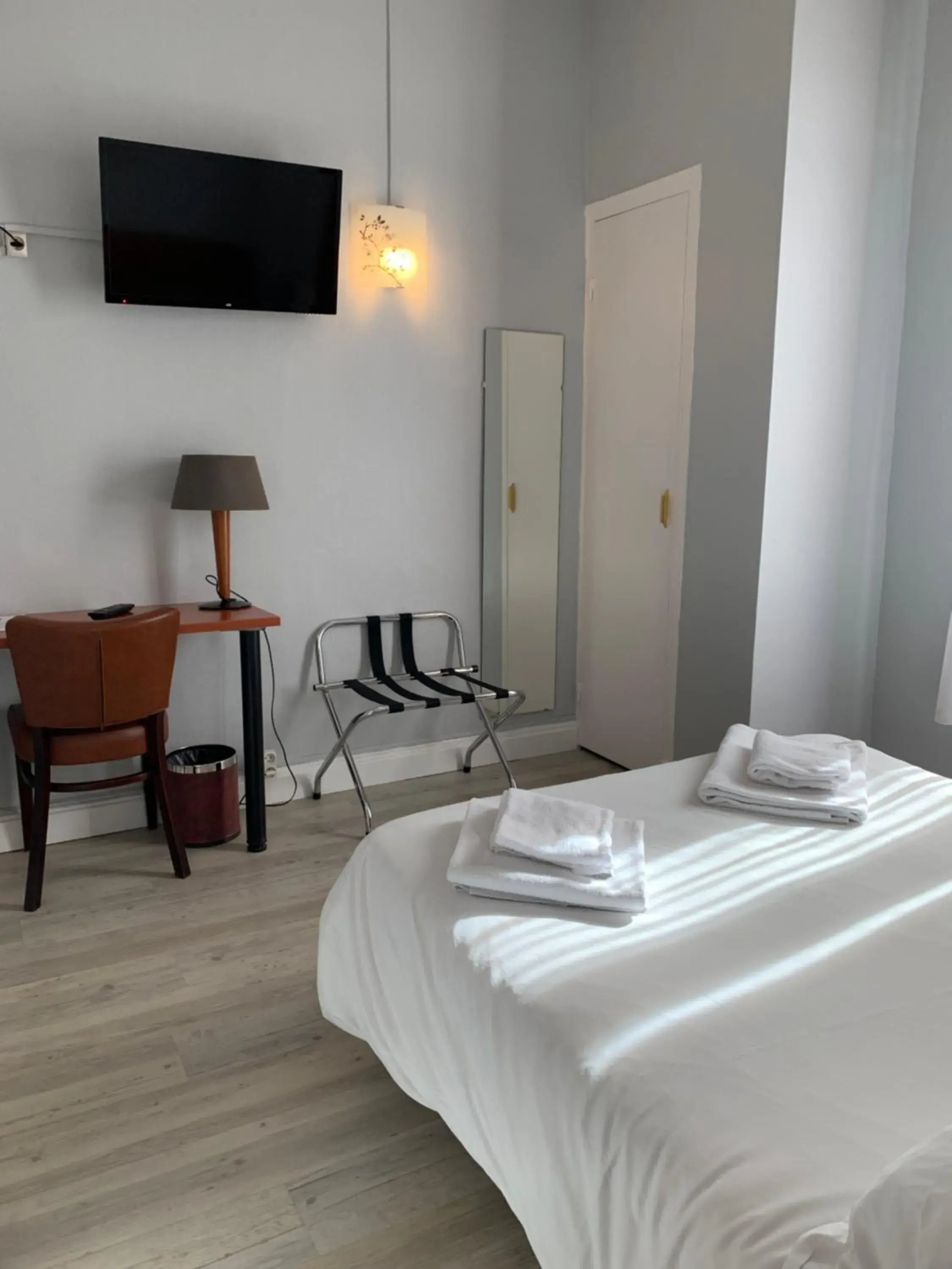 Double Room in Hotel Wilson Square Double Room in Hotel Wilson Square