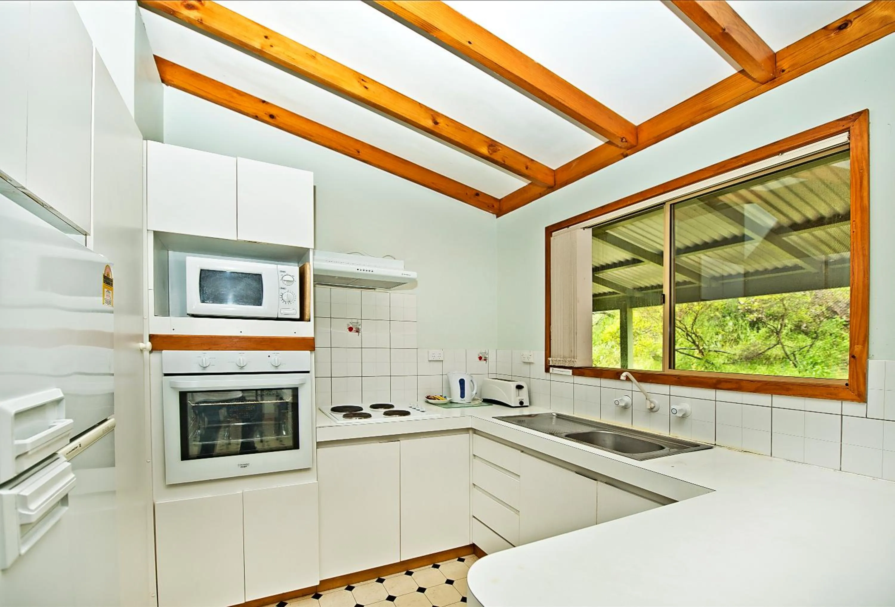 Kitchen or kitchenette in Acclaim Pine Grove Holiday Park