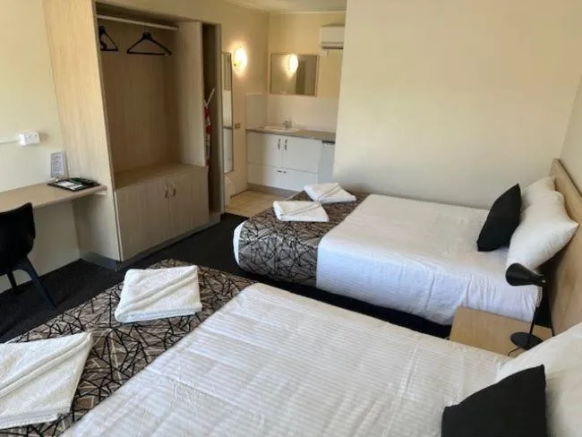 Photo of the whole room, Bed in City Centre Motel Kempsey