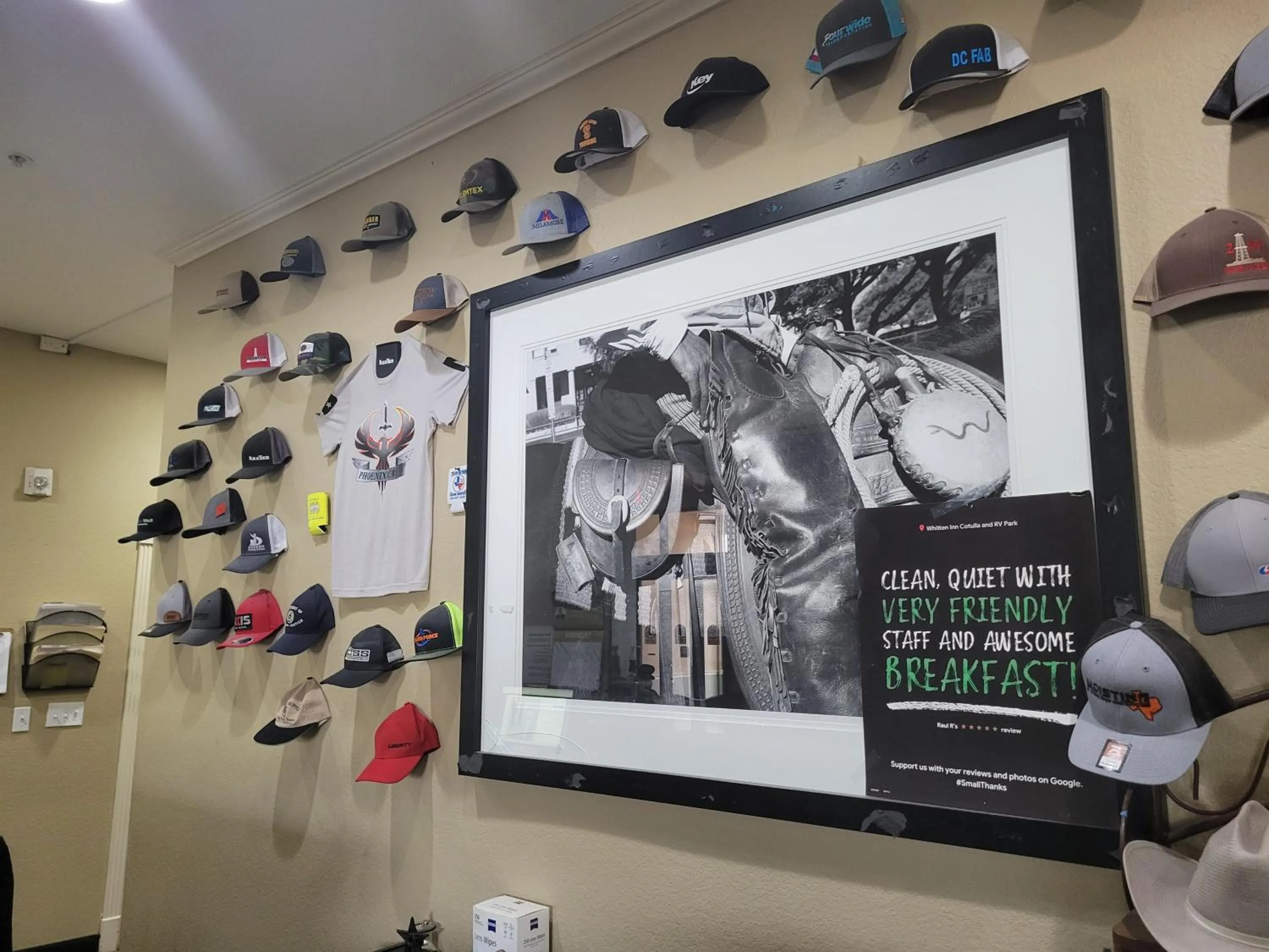 Property building in Cotulla Whitten Inn