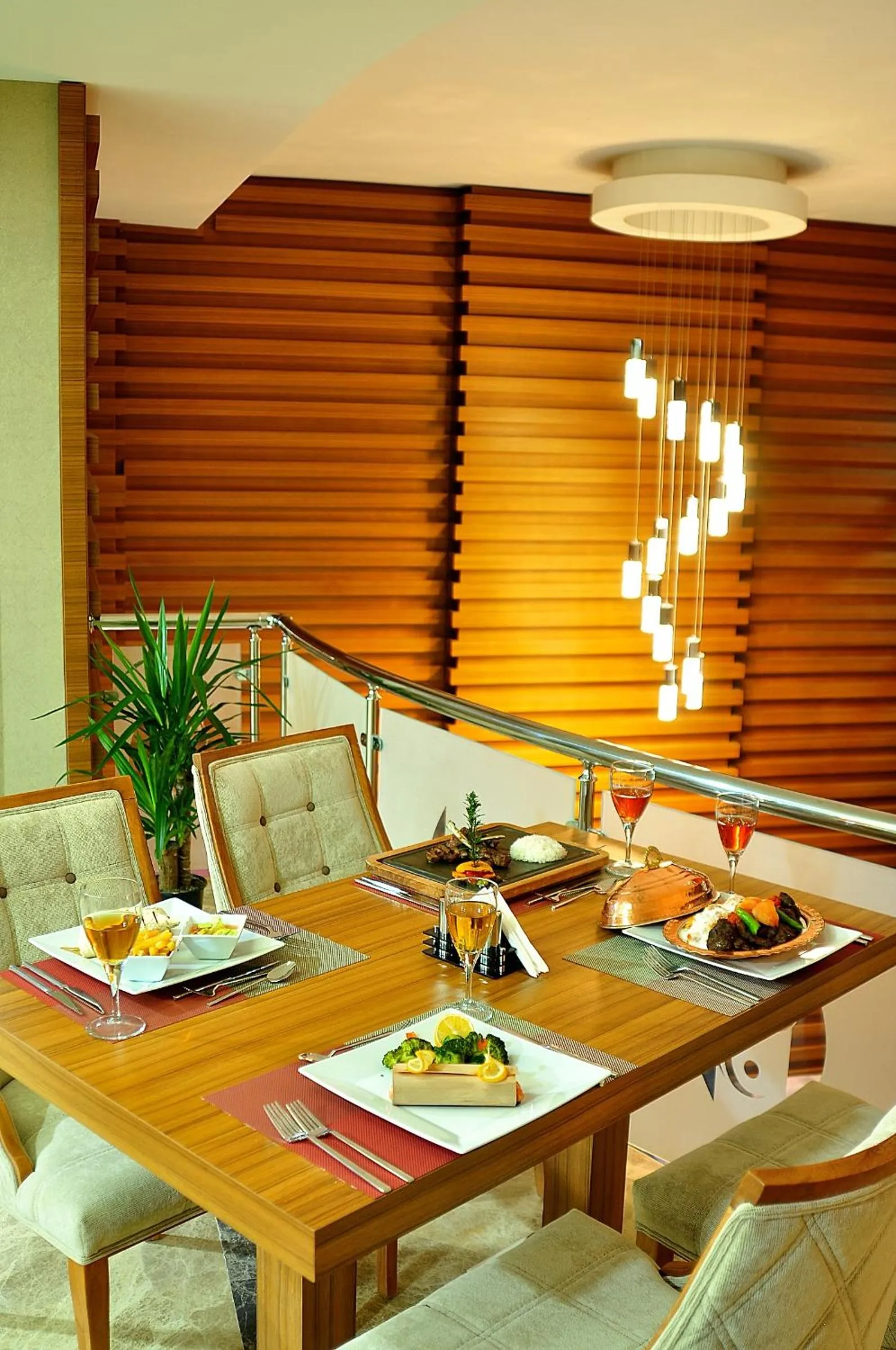 Restaurant/places to eat in Starton Hotel