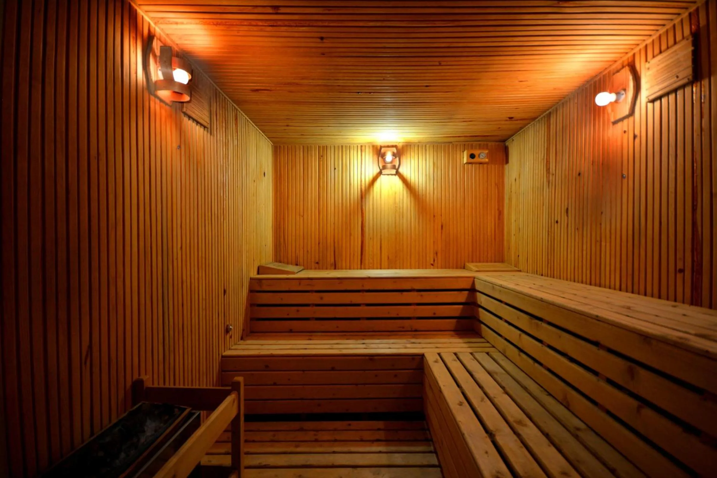 Steam room in Starton Hotel