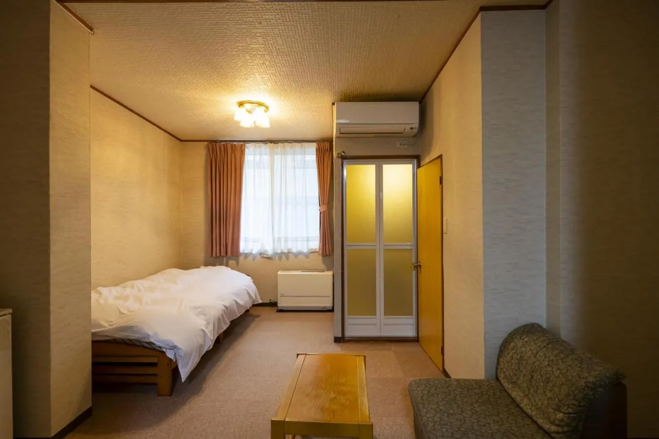 Bed in Kurobe View Hotel