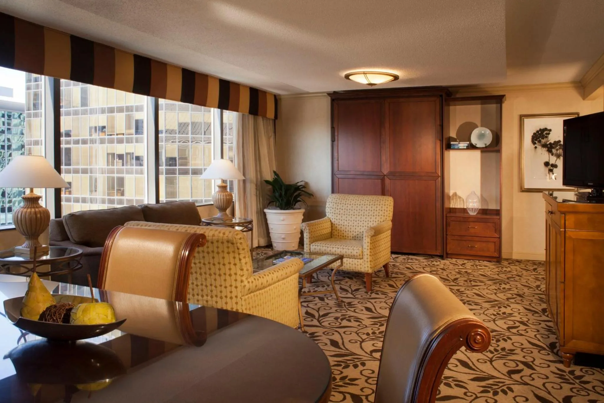 Photo of the whole room in Omni Charlotte Hotel