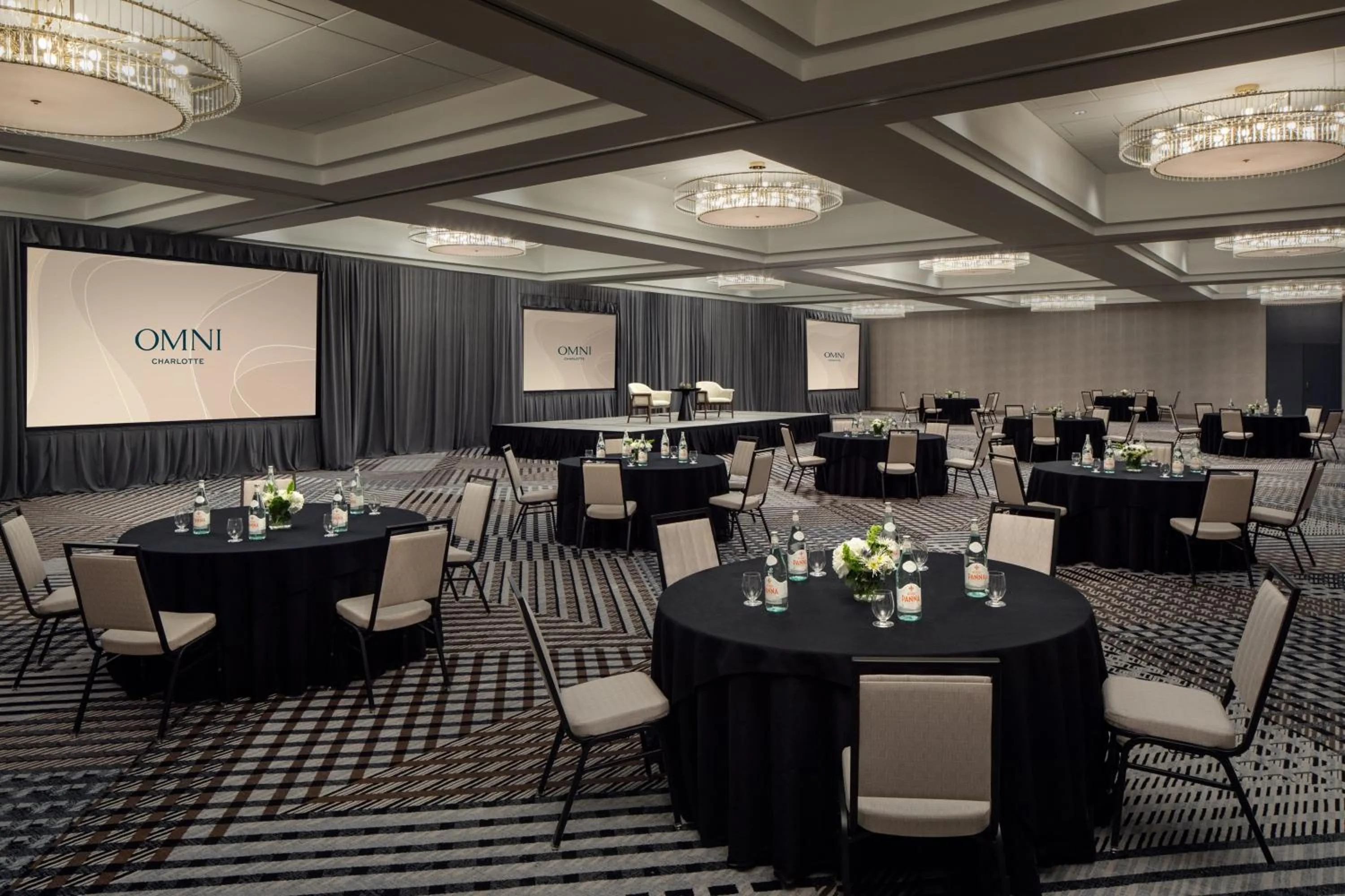 Meeting/conference room in Omni Charlotte Hotel