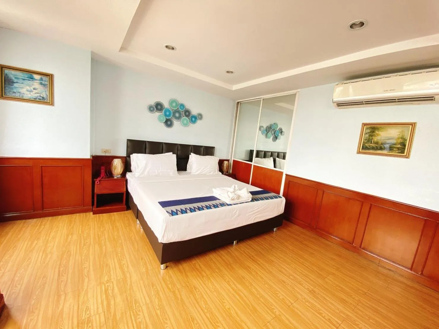 Bedroom, Bed in Navanakorn Golden View