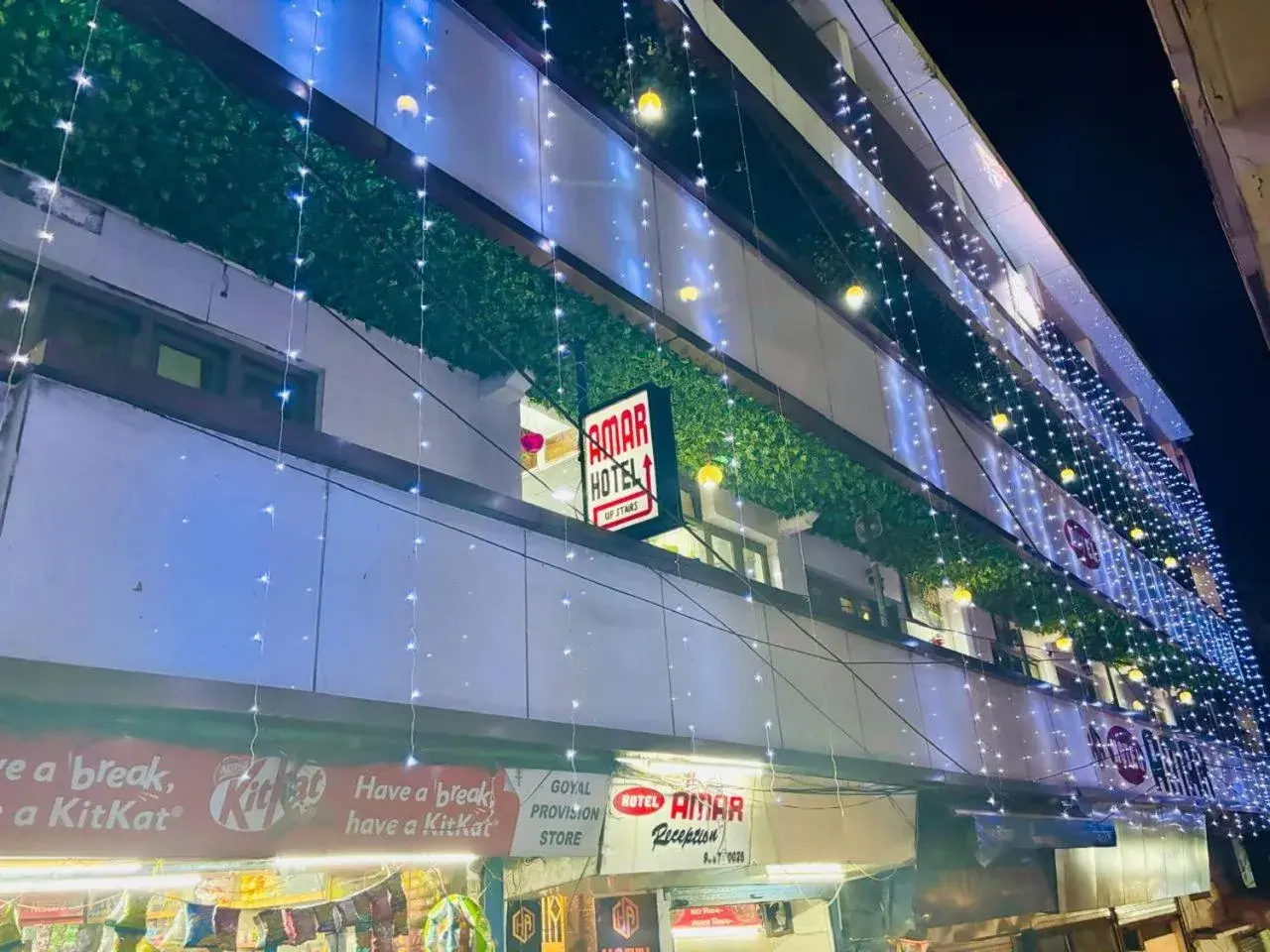 Property building in Hotel Amar Property building in Hotel Amar