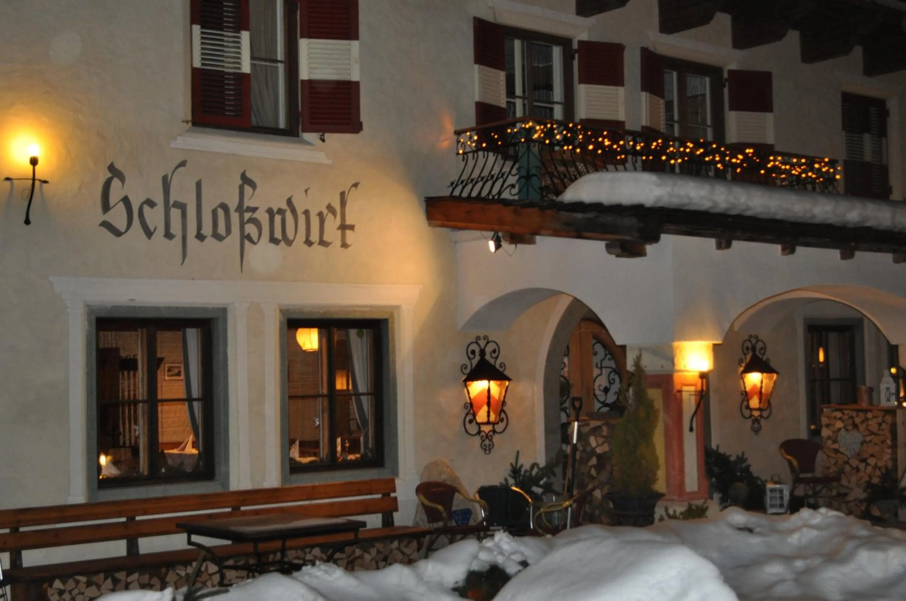 Facade/entrance in Hotel Schlosswirt