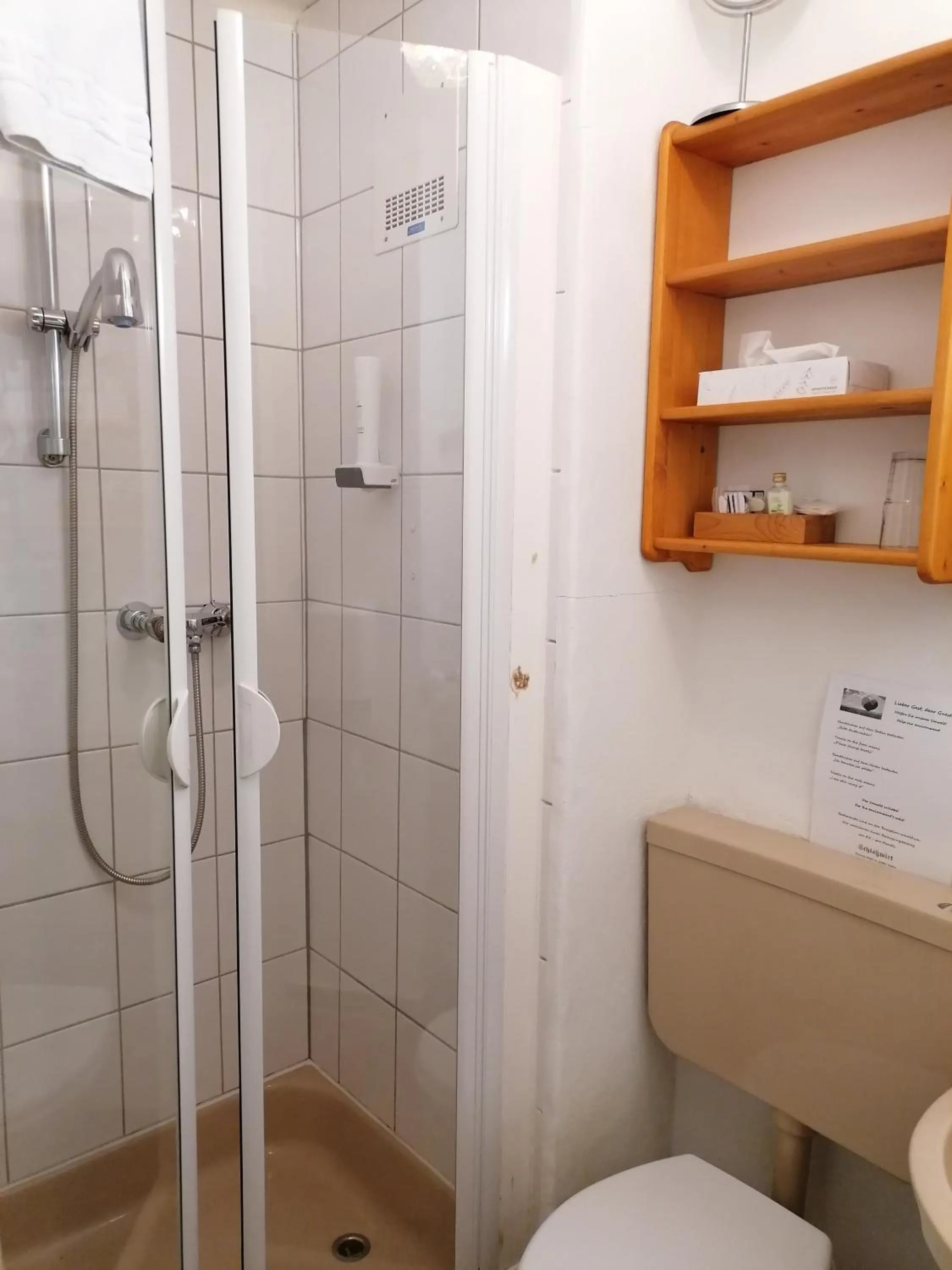 Bathroom in Hotel Schlosswirt