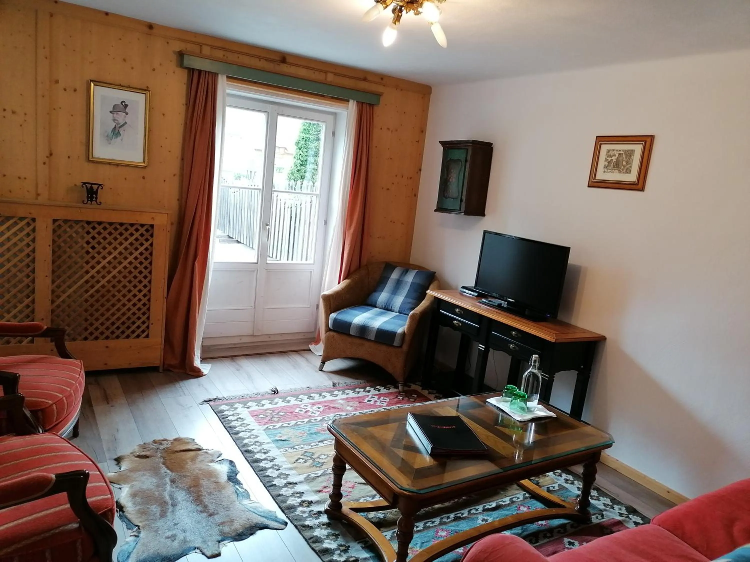 TV and multimedia in Hotel Schlosswirt