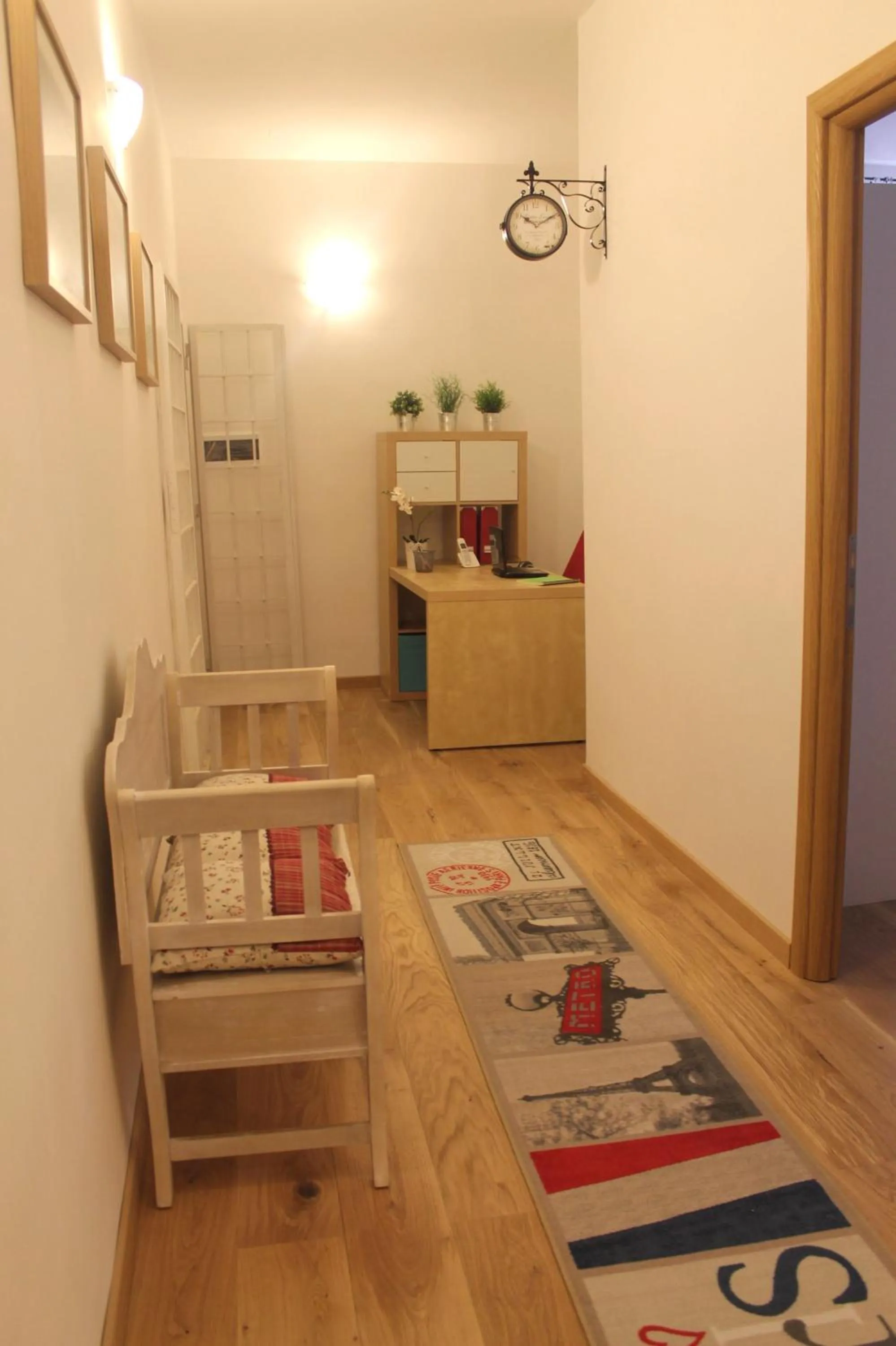 Decorative detail in Home 103