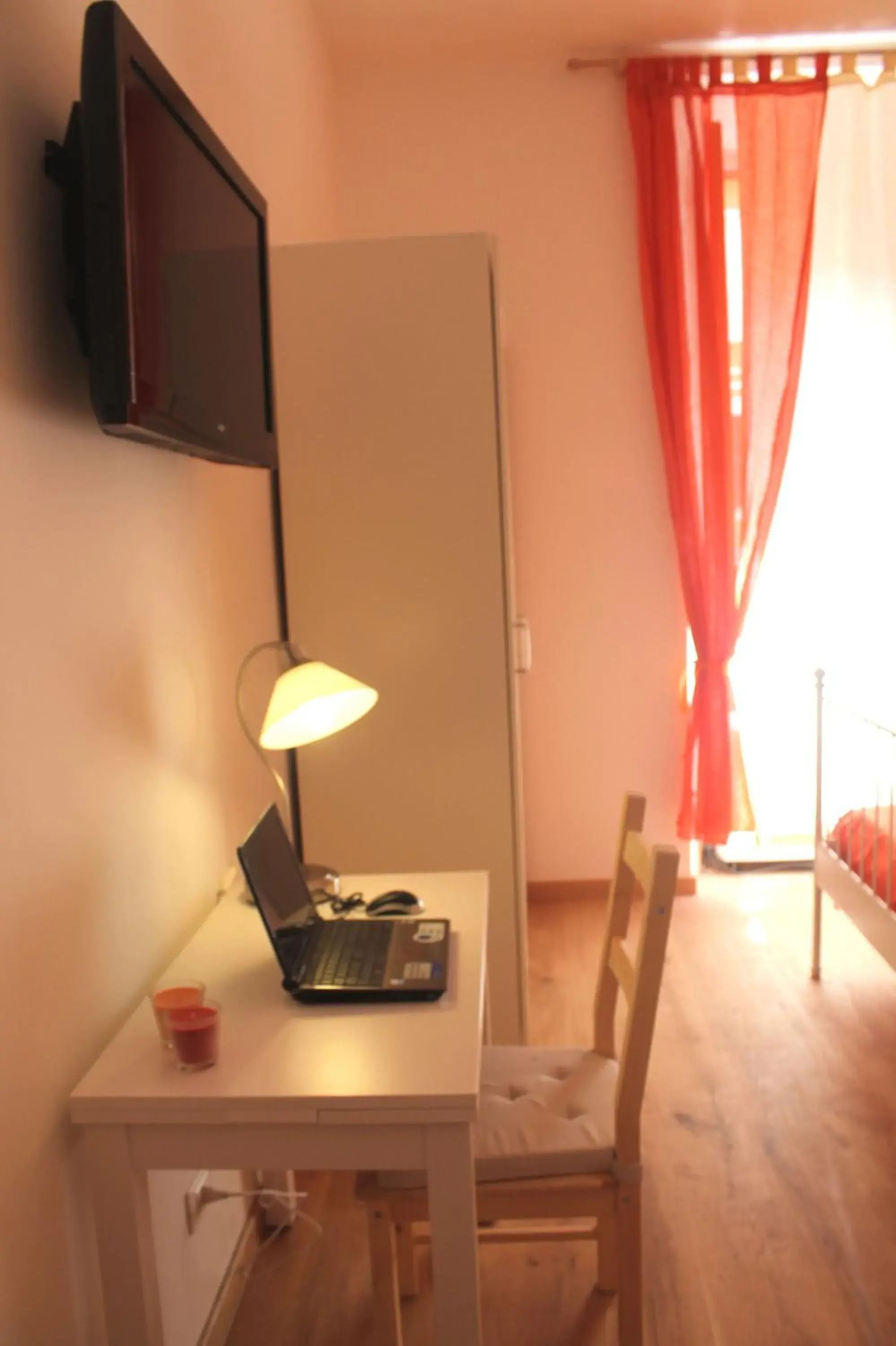 Double Room in Home 103 Double Room in Home 103