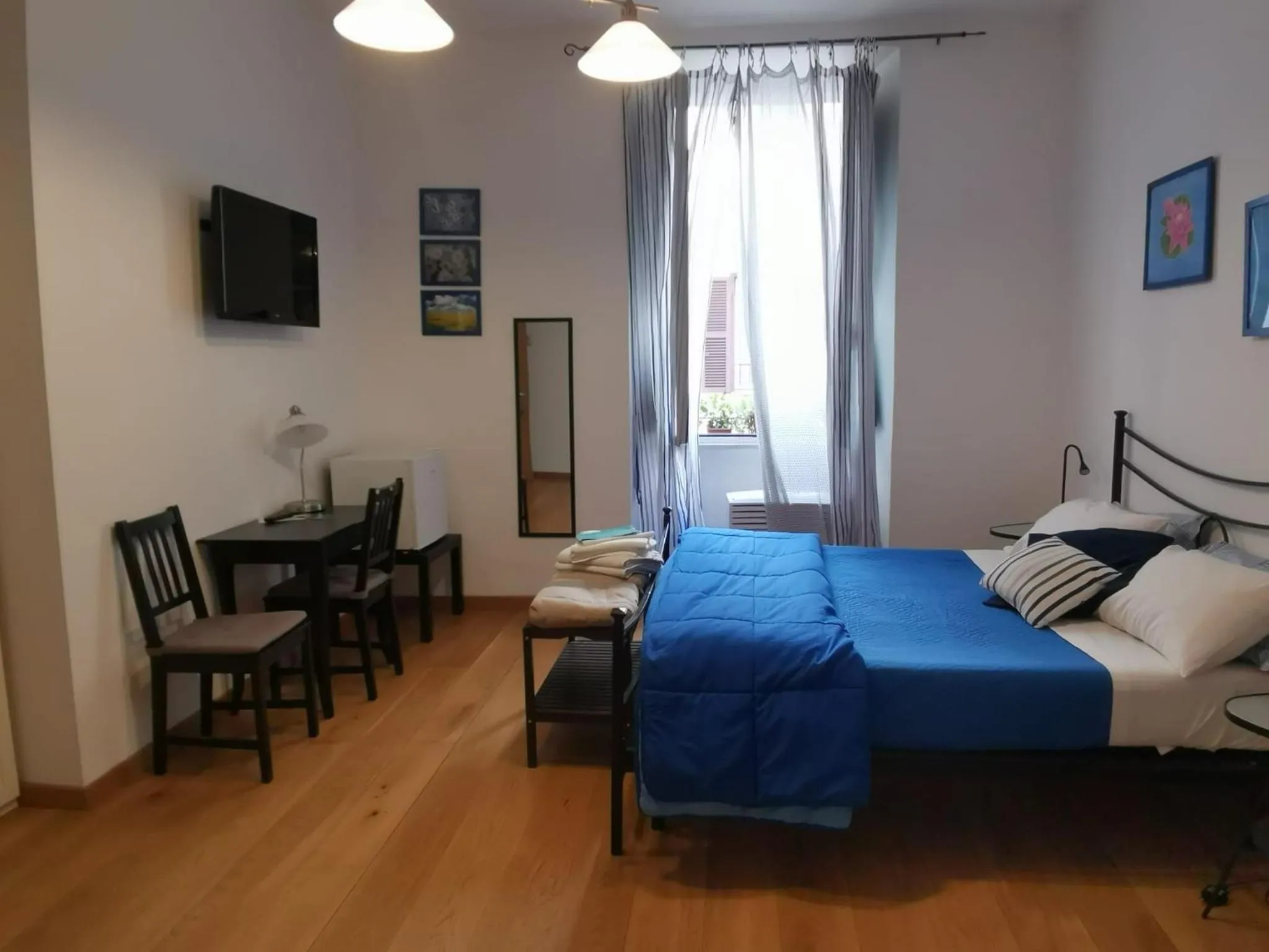 Photo of the whole room, Bed in Home 103