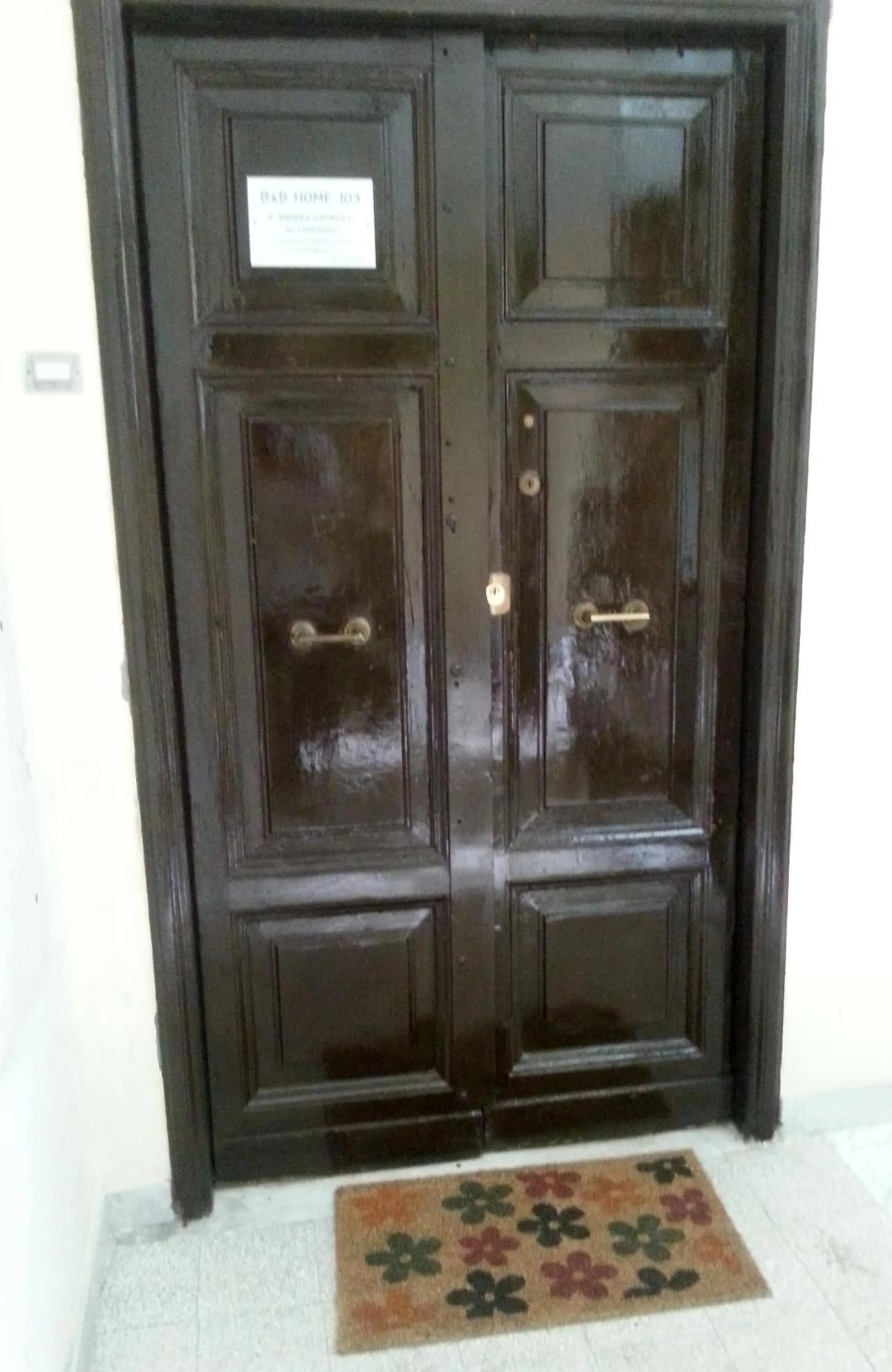 Facade/entrance in Home 103