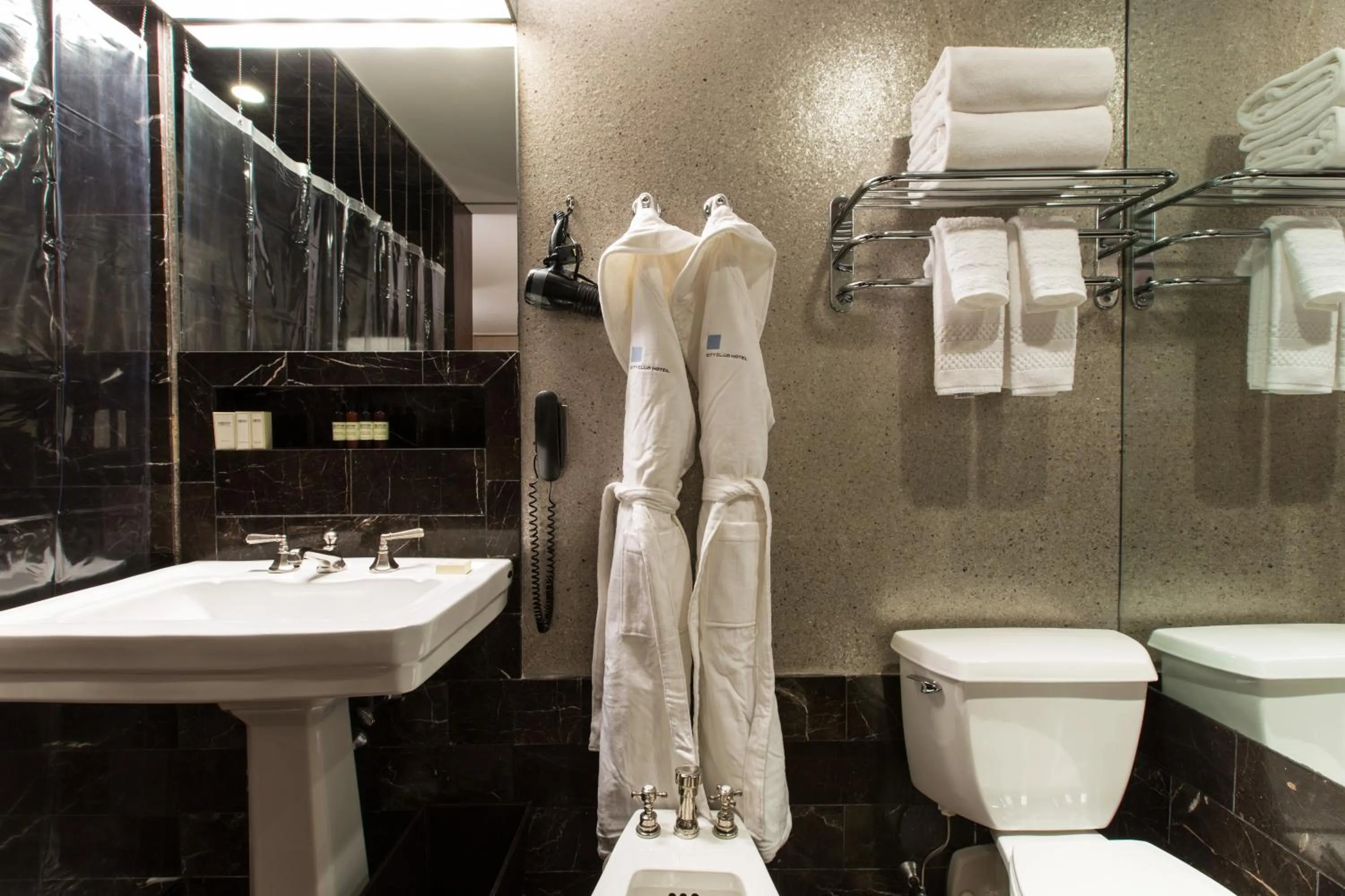 Bathroom in City Club Hotel