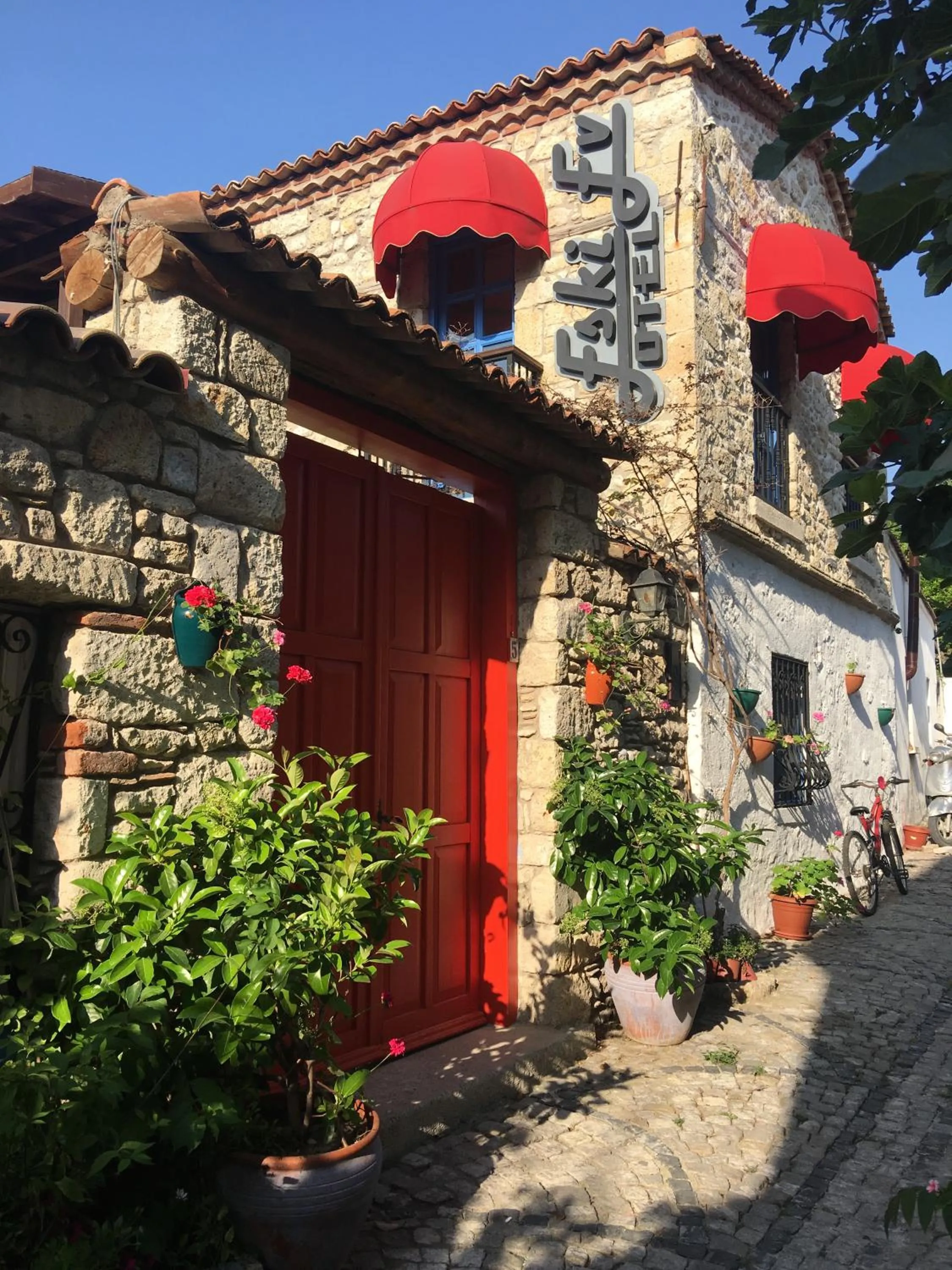 Alacati Eski Ev Hotel