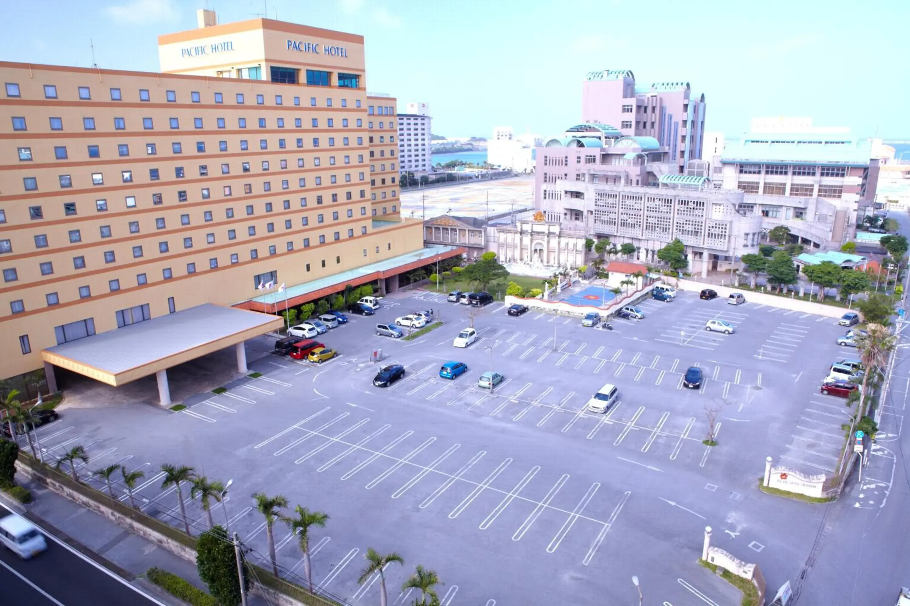 Facade/entrance in Pacific Hotel Okinawa Facade/entrance in Pacific Hotel Okinawa