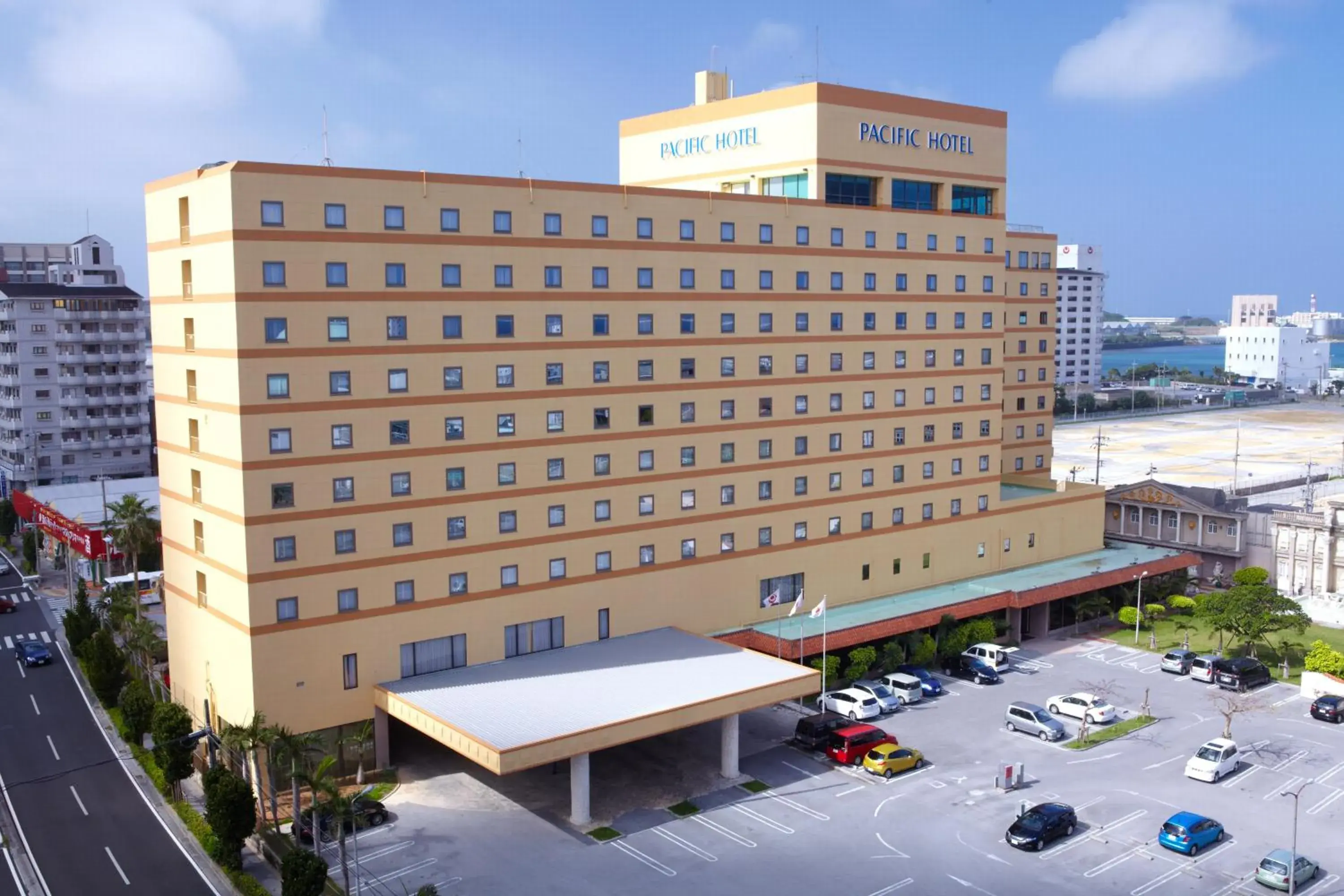 Facade/entrance in Pacific Hotel Okinawa Facade/entrance in Pacific Hotel Okinawa