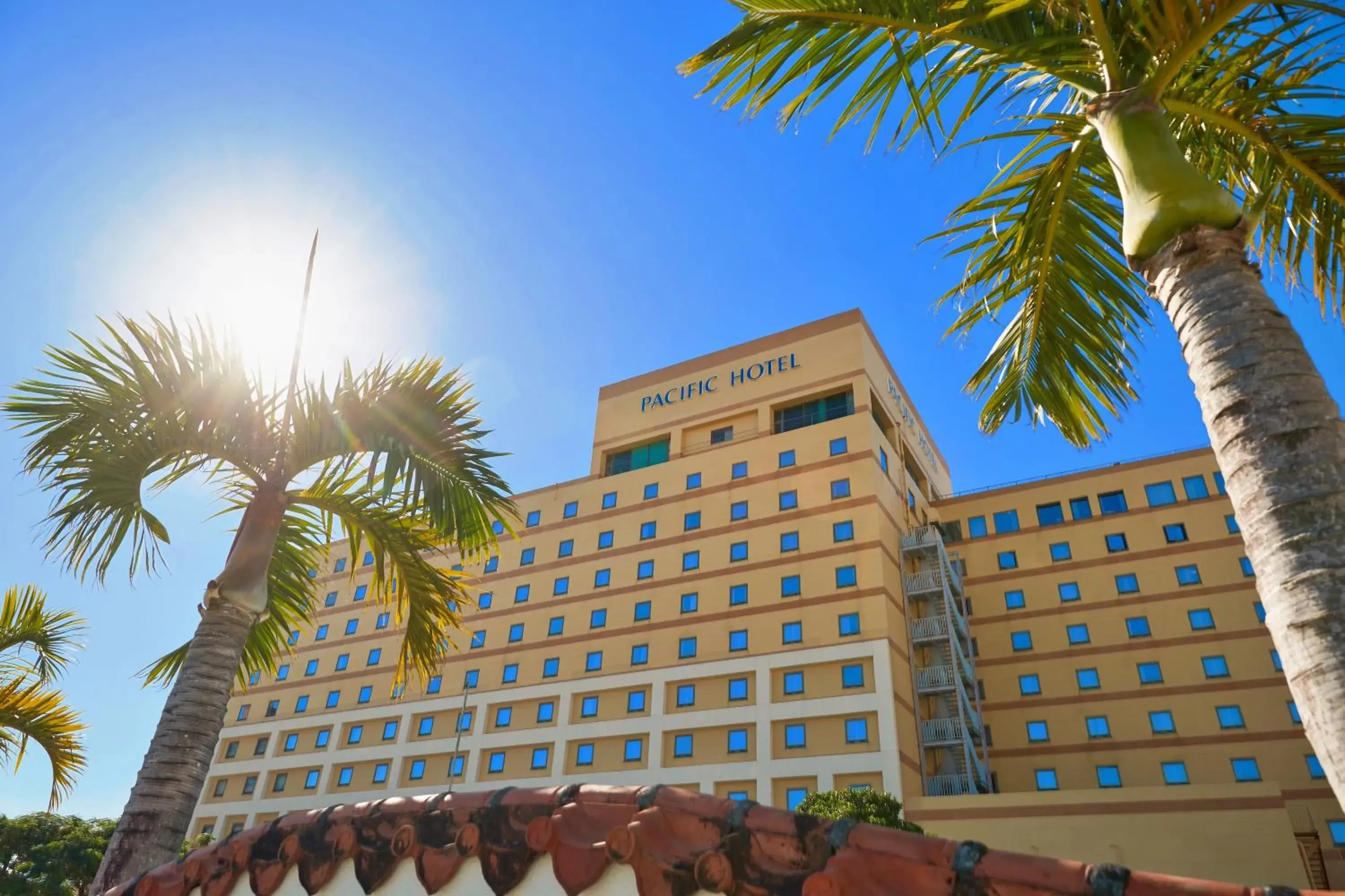 Property building in Pacific Hotel Okinawa Property building in Pacific Hotel Okinawa