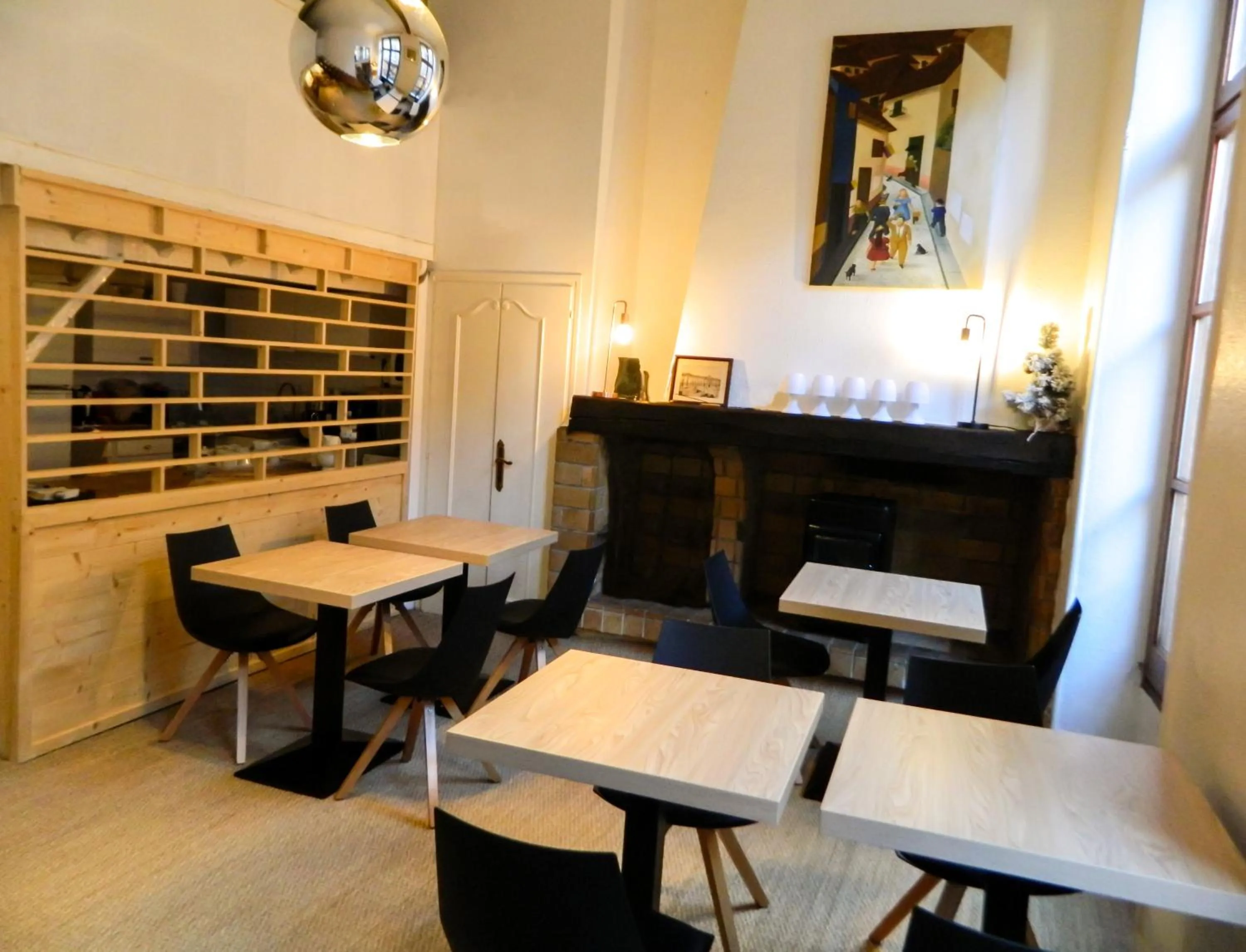 Dining area in Hôtel Croix Baragnon