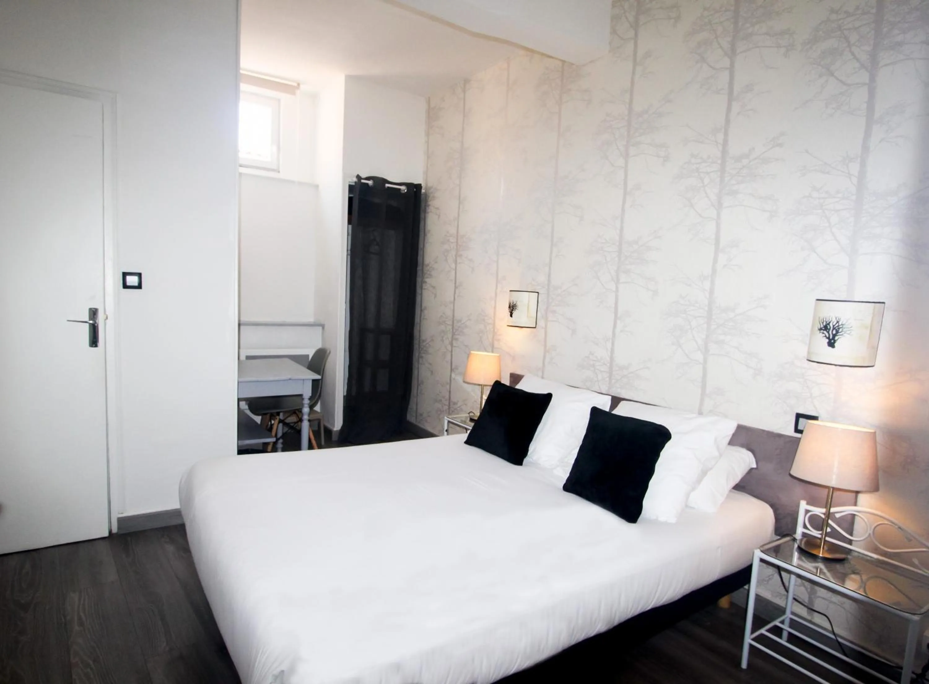 Bed in Hôtel Croix Baragnon