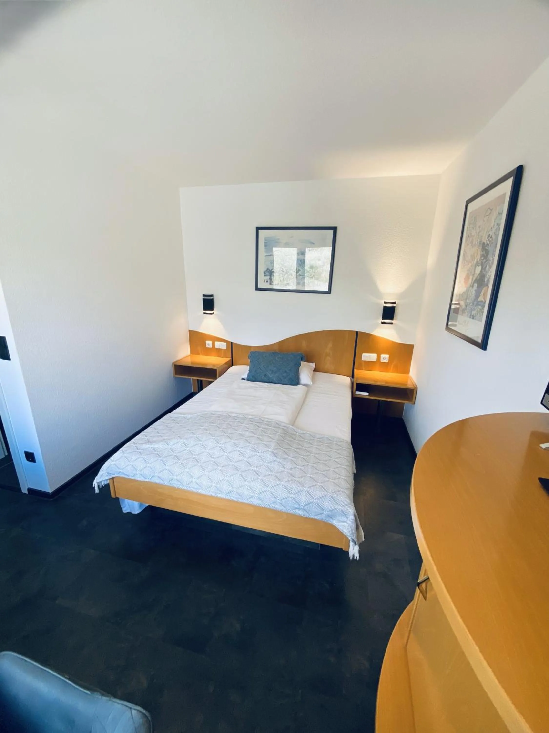 Photo of the whole room, Bed in Berghotel Kristall