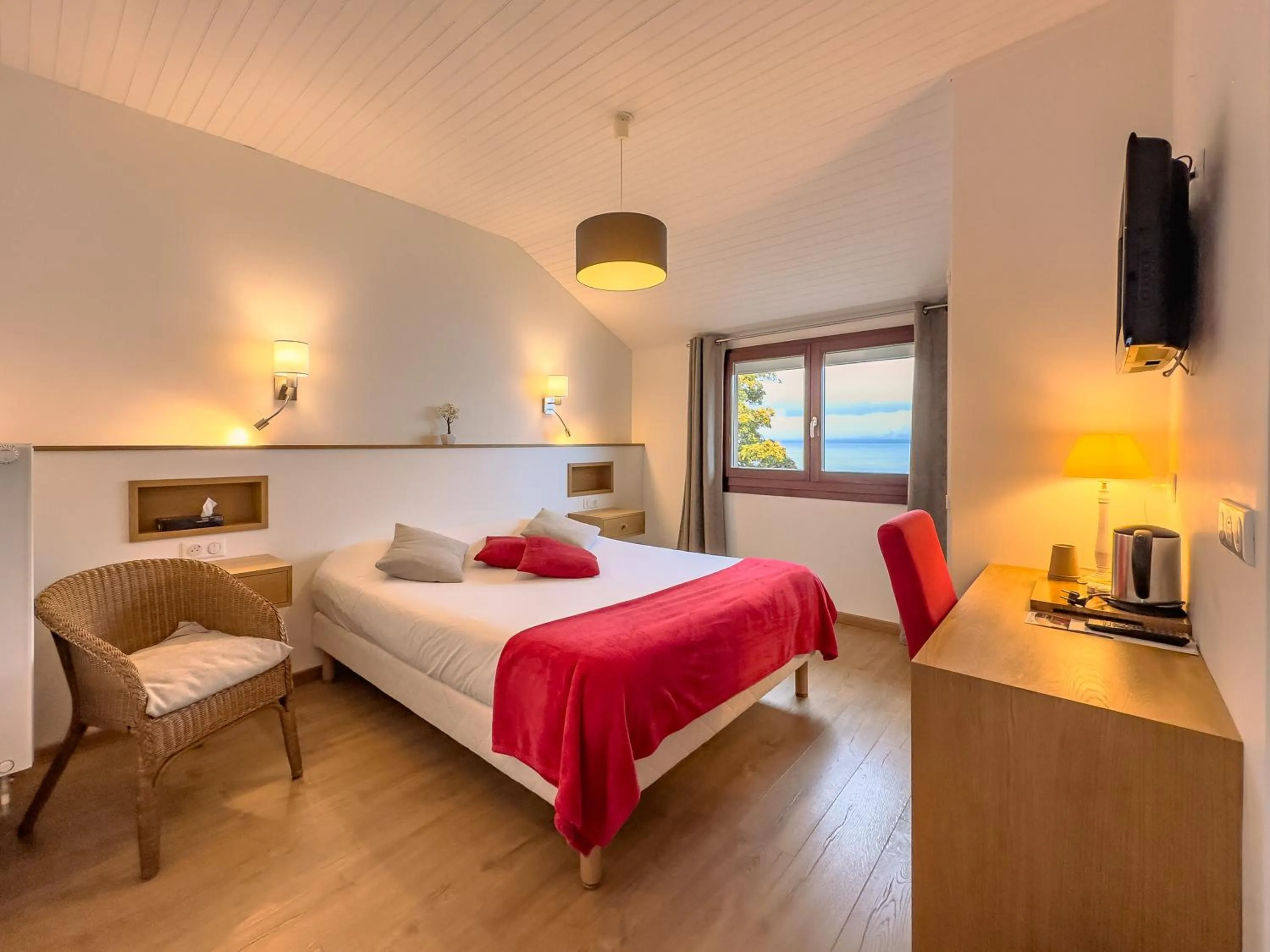 Bed in Hôtel De La Plage