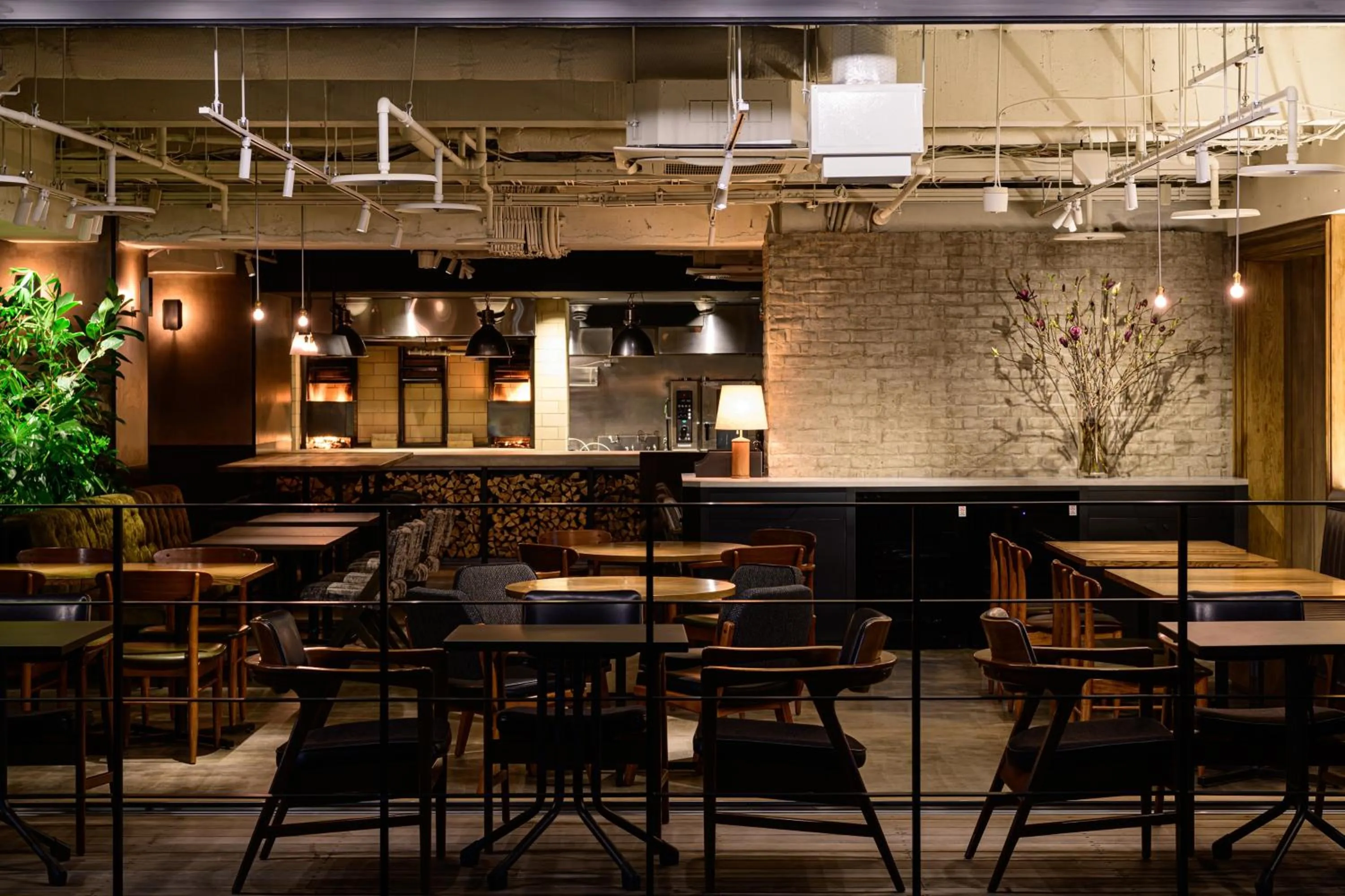 Restaurant/places to eat in Hotel The Knot Yokohama