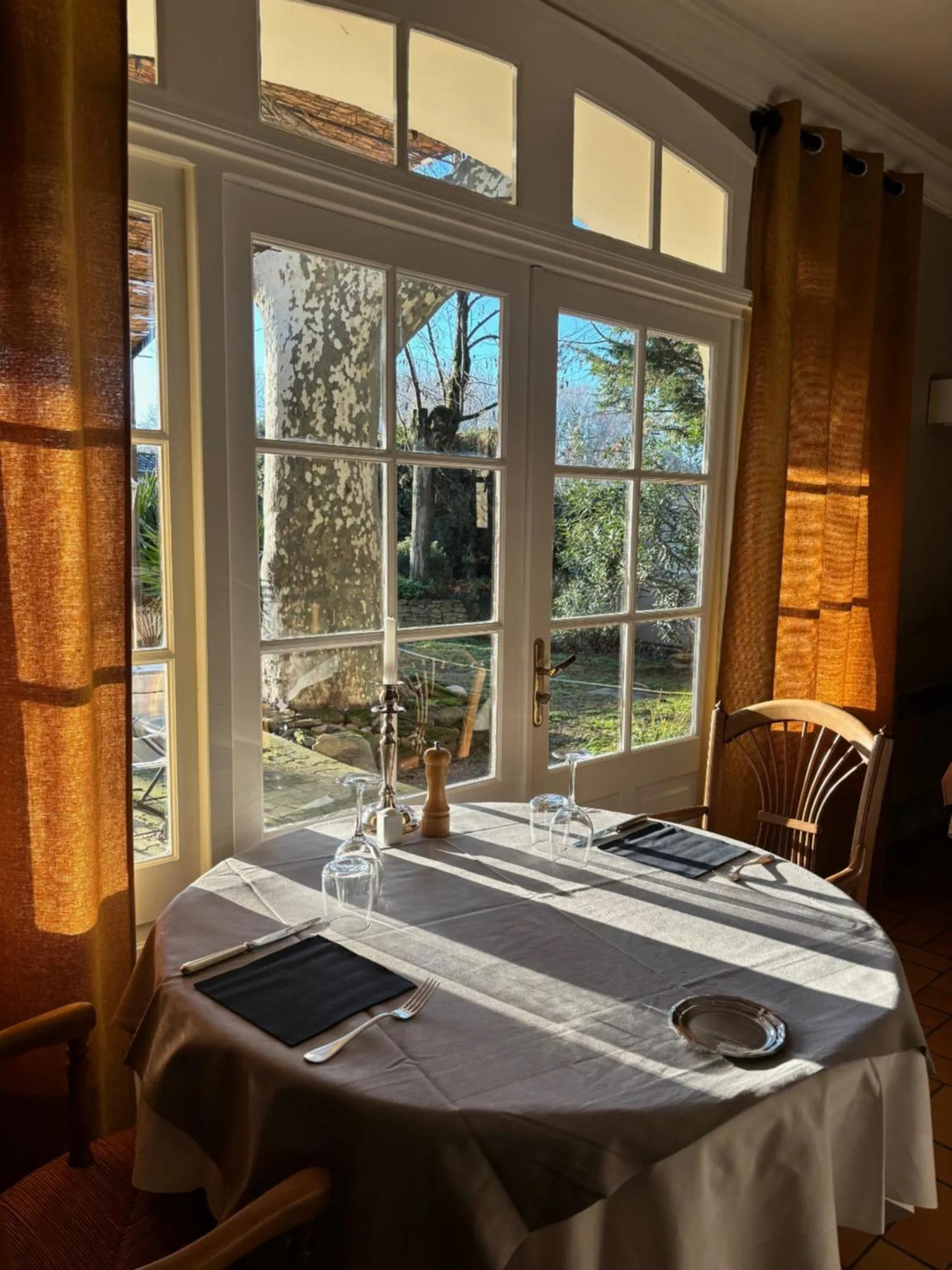 Restaurant/places to eat in Logis Hôtel La Sommellerie