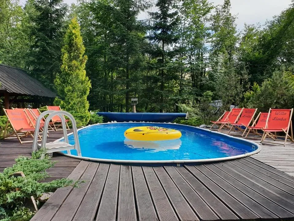 Swimming pool in Willa Limba