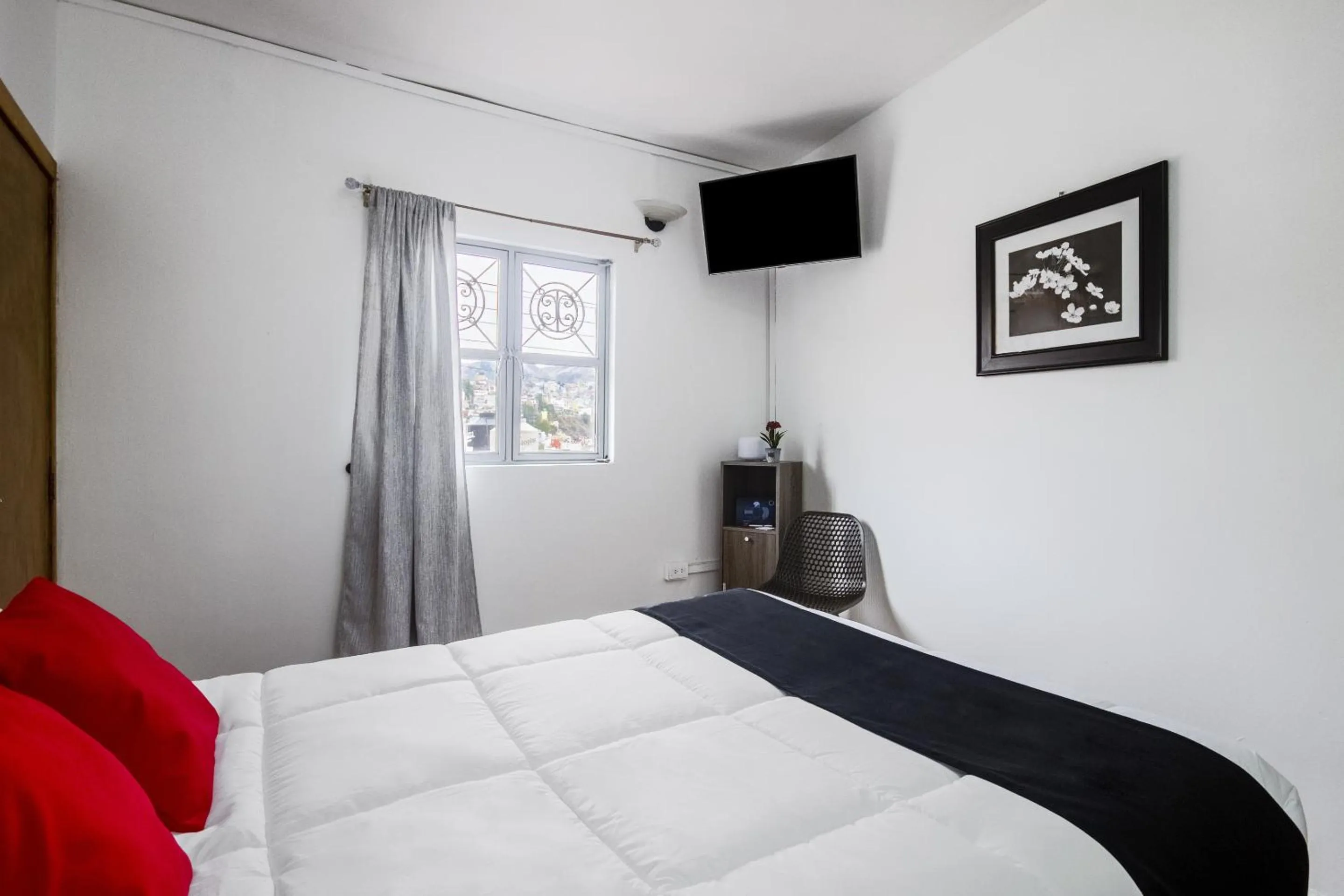 Bed in Hotel La Colección, Universidad de Guanajuato, Centro