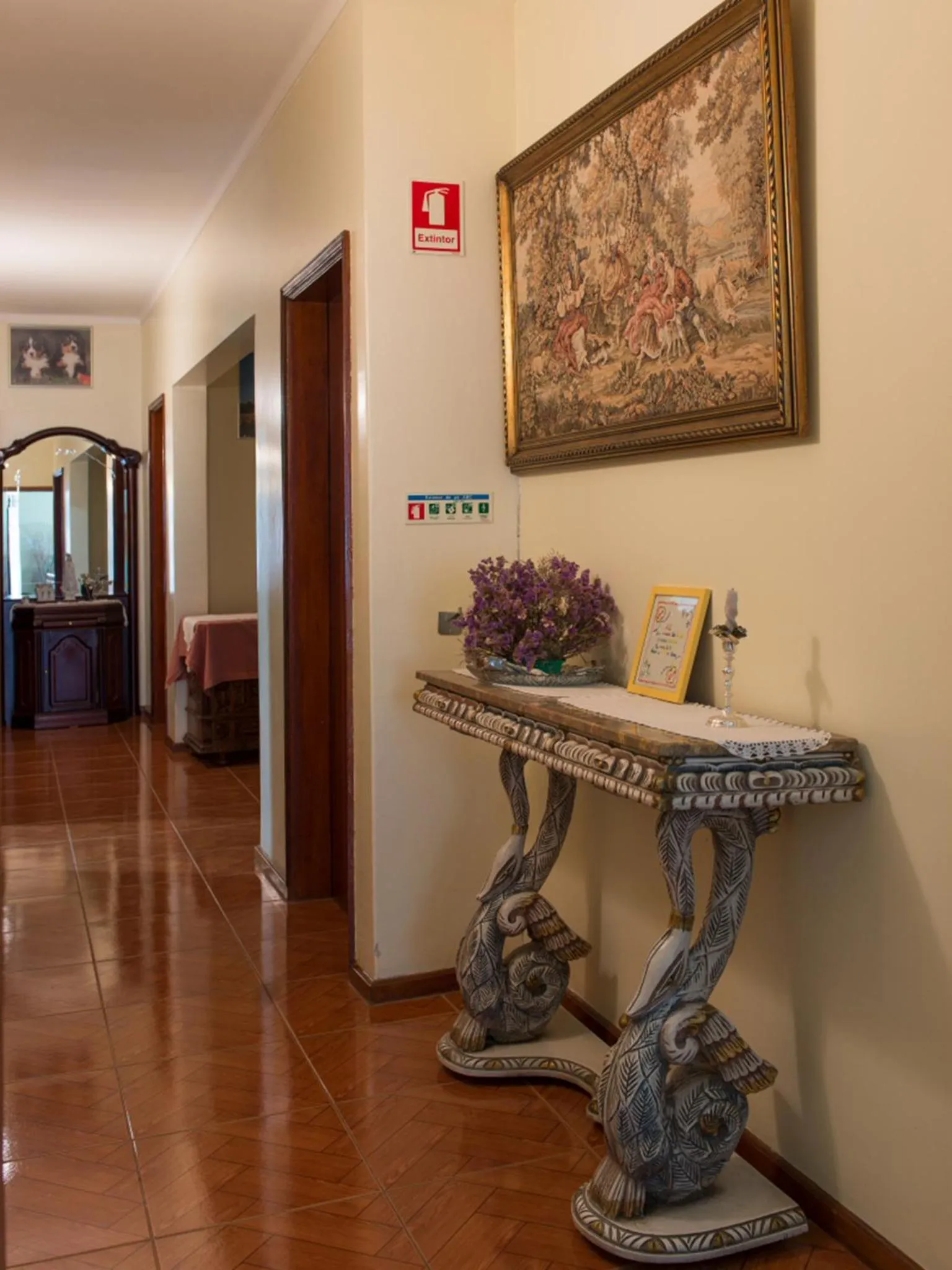 Decorative detail in Alojamento Correia