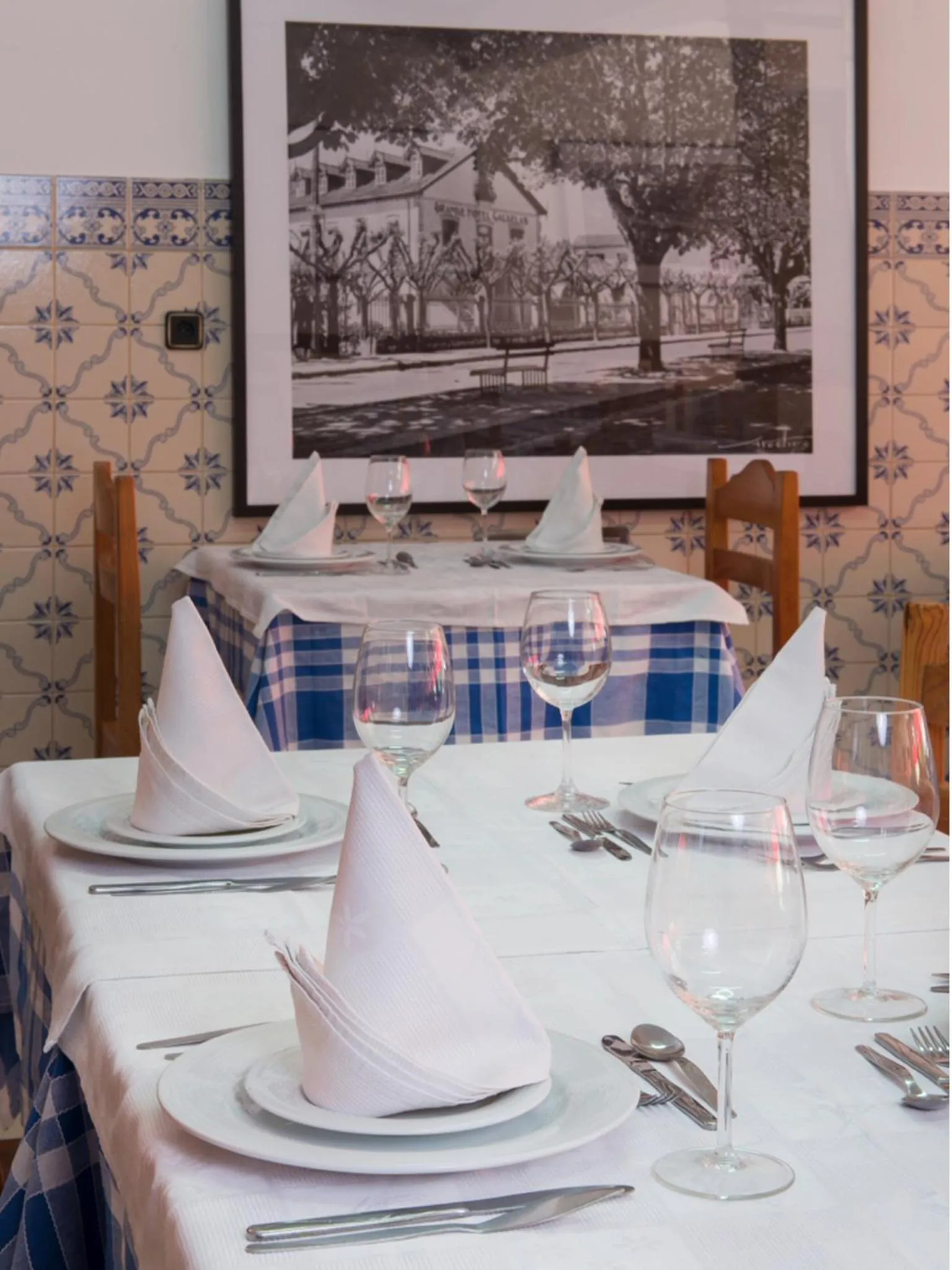 Restaurant/places to eat in Alojamento Correia