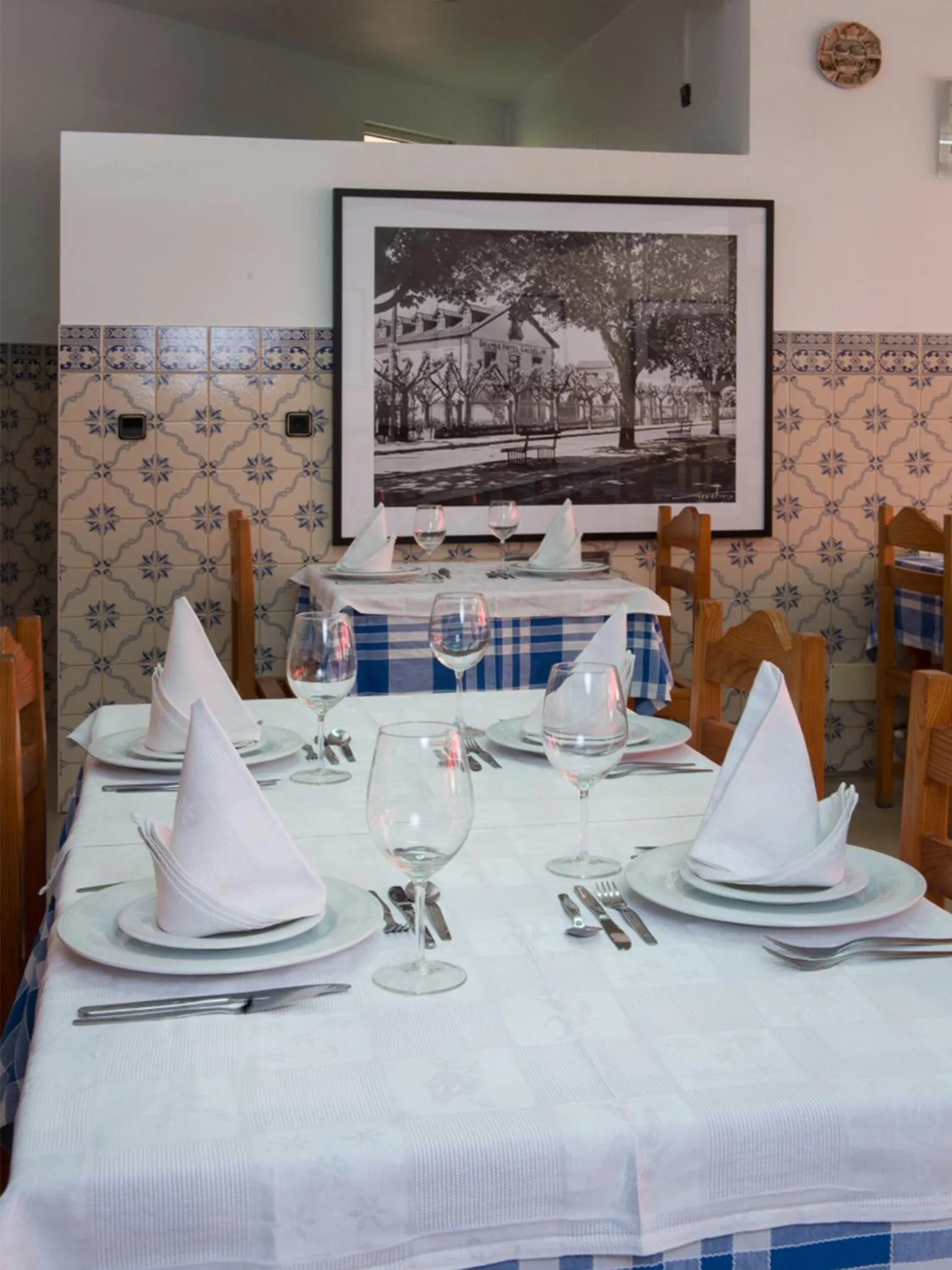 Restaurant/places to eat in Alojamento Correia