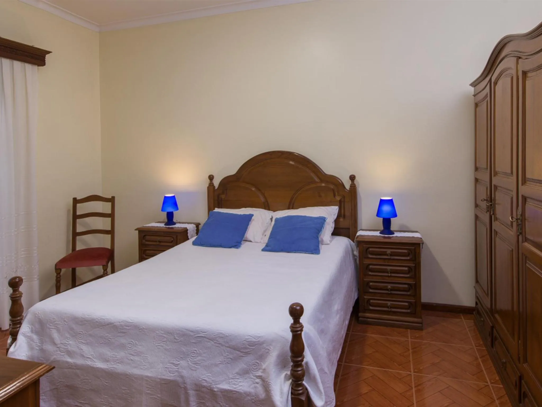 Photo of the whole room, Bed in Alojamento Correia