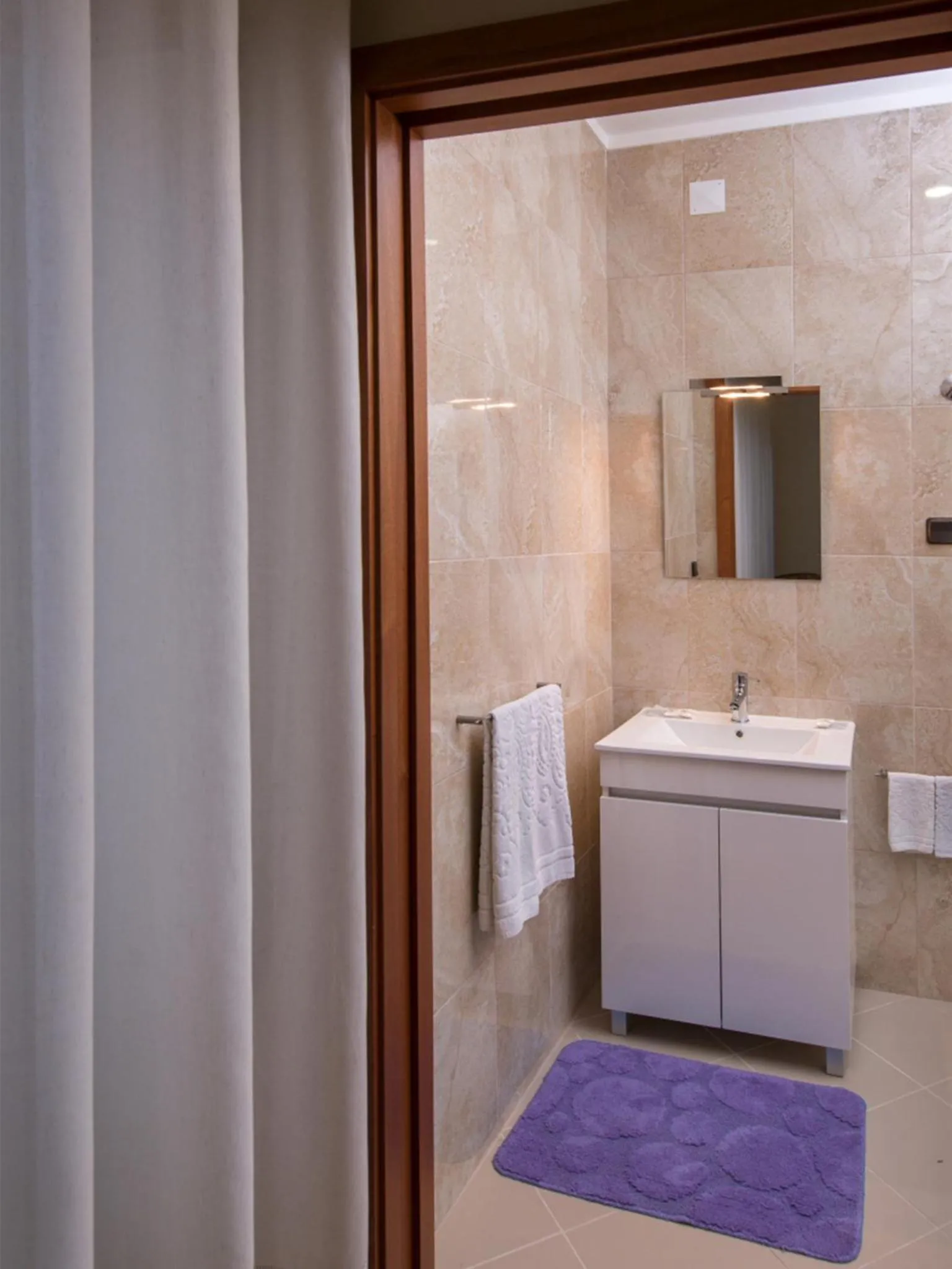 Bathroom in Alojamento Correia