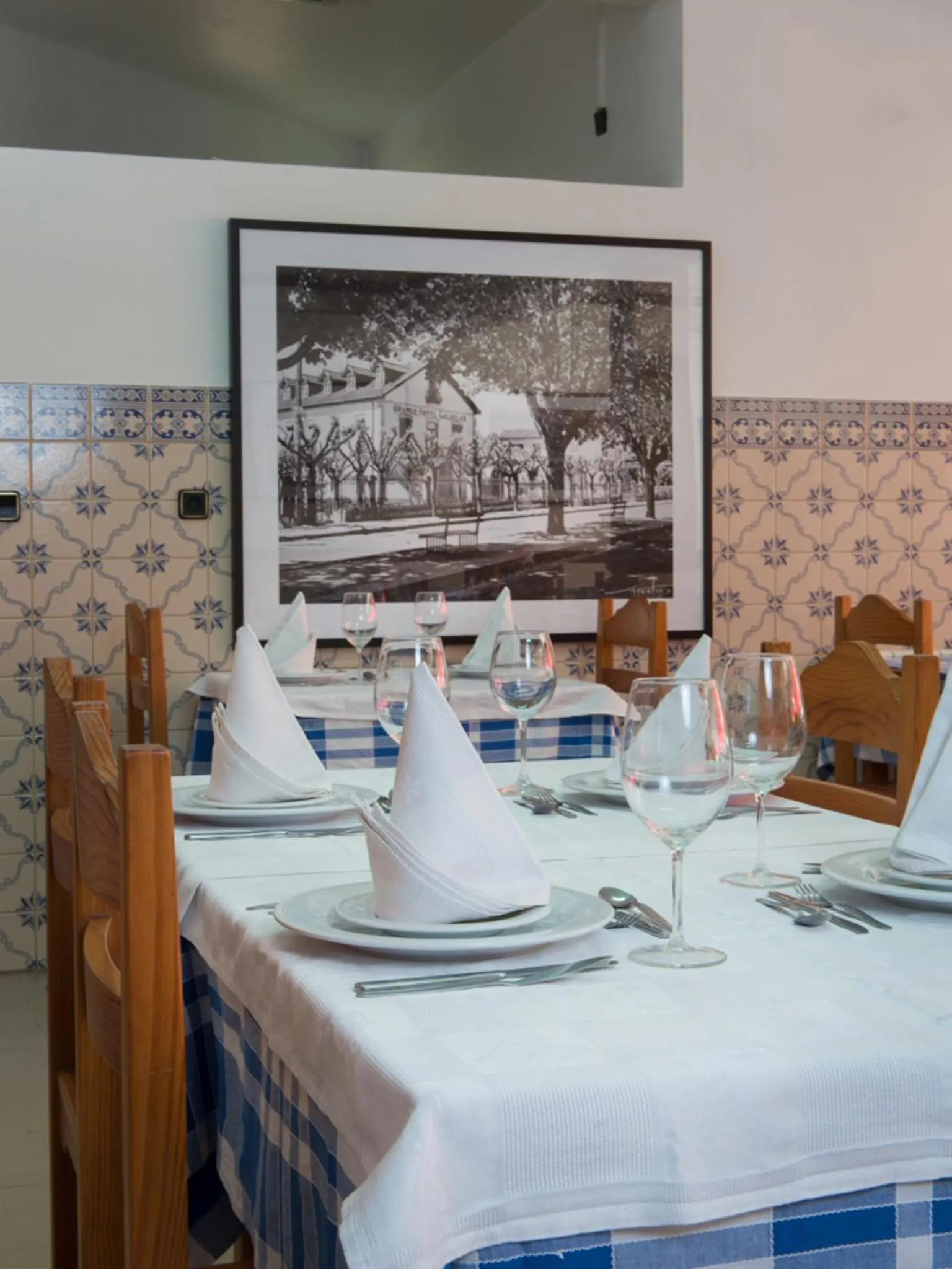 Restaurant/places to eat in Alojamento Correia