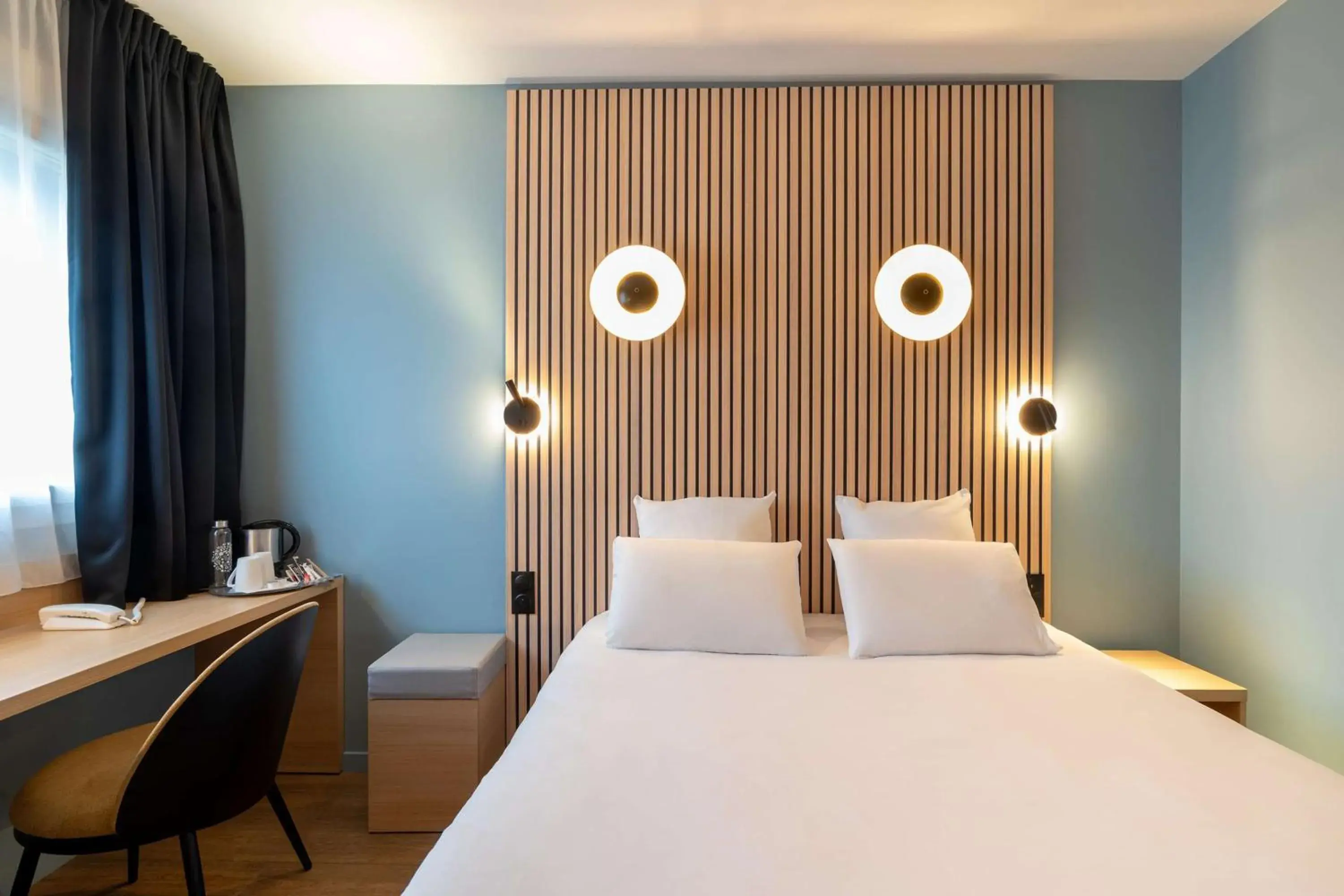 Bed in Best Western Bourgoin Jallieu Bed in Best Western Bourgoin Jallieu