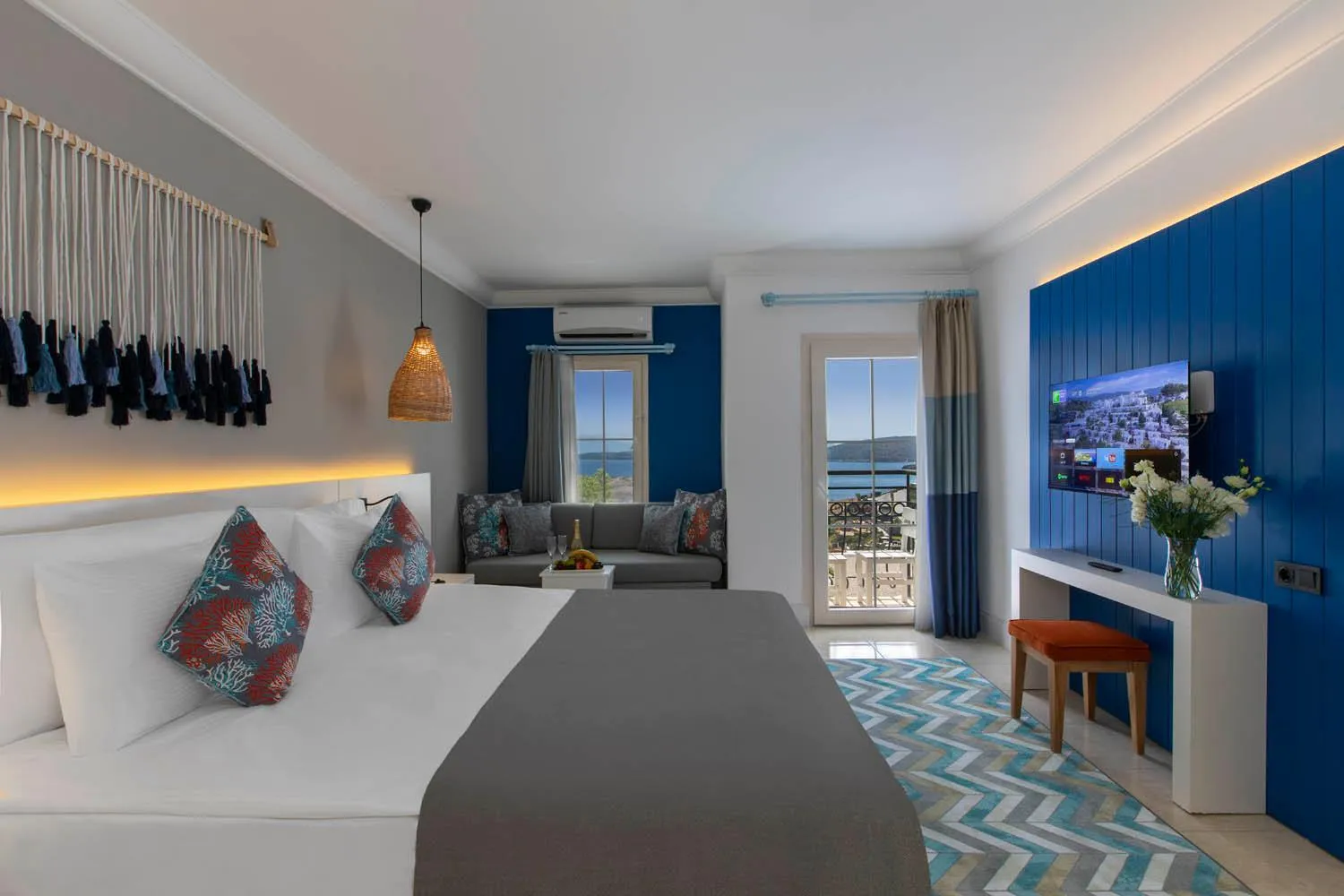 TV and multimedia, Bed in Holiday Inn Resort Bodrum by IHG