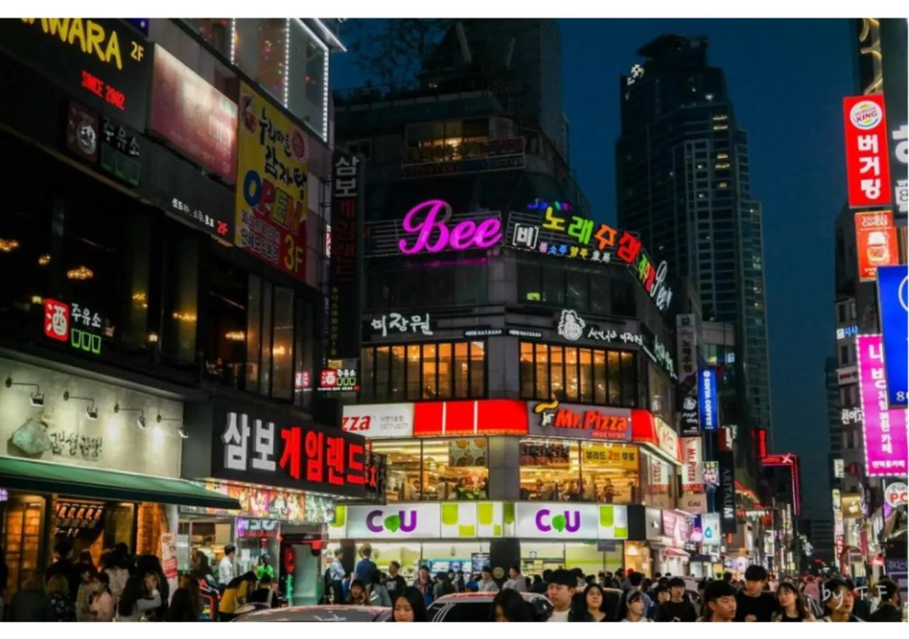 Nearby landmark in HOTEL YUNA Business