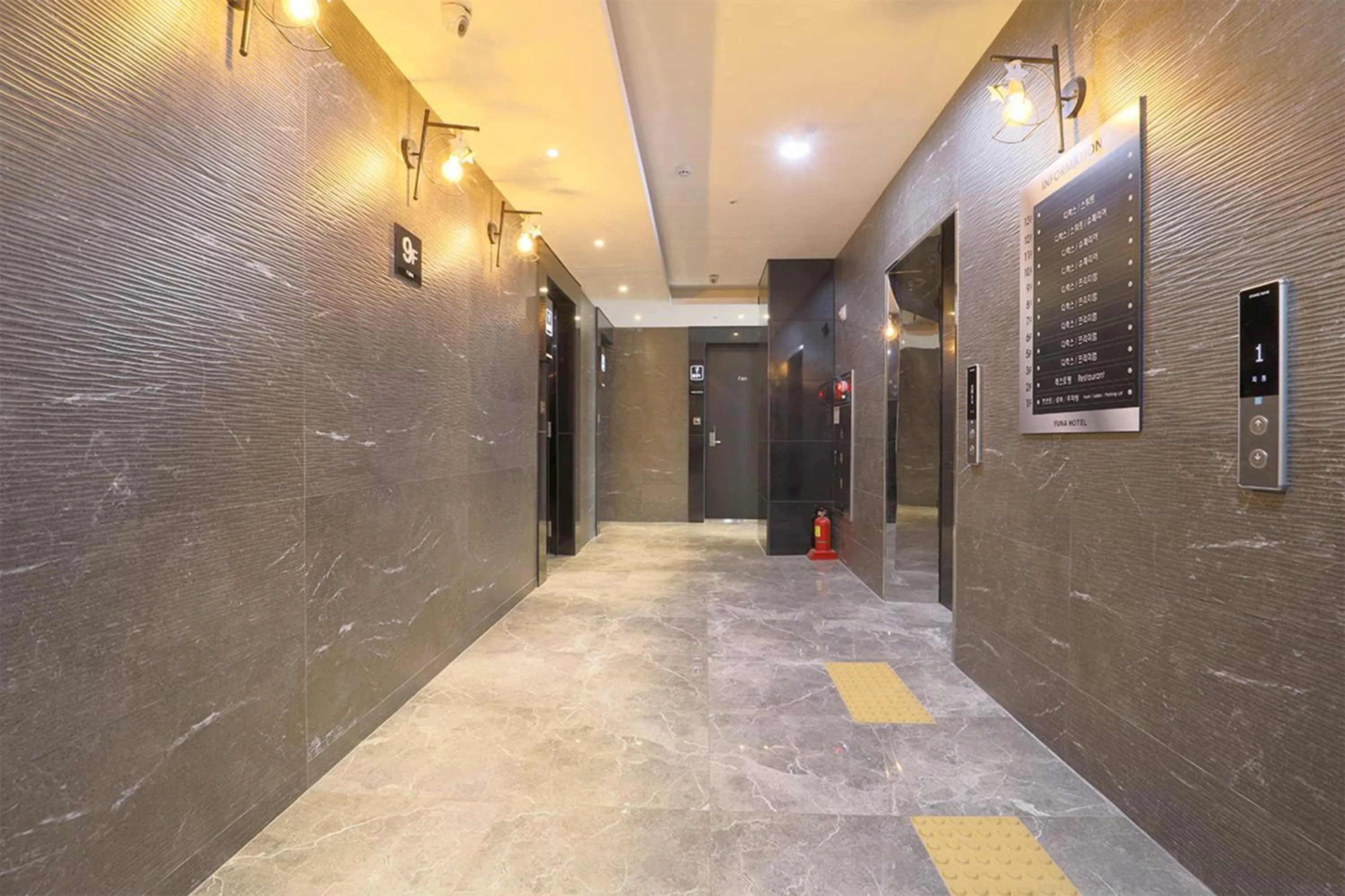 Property building in HOTEL YUNA Business