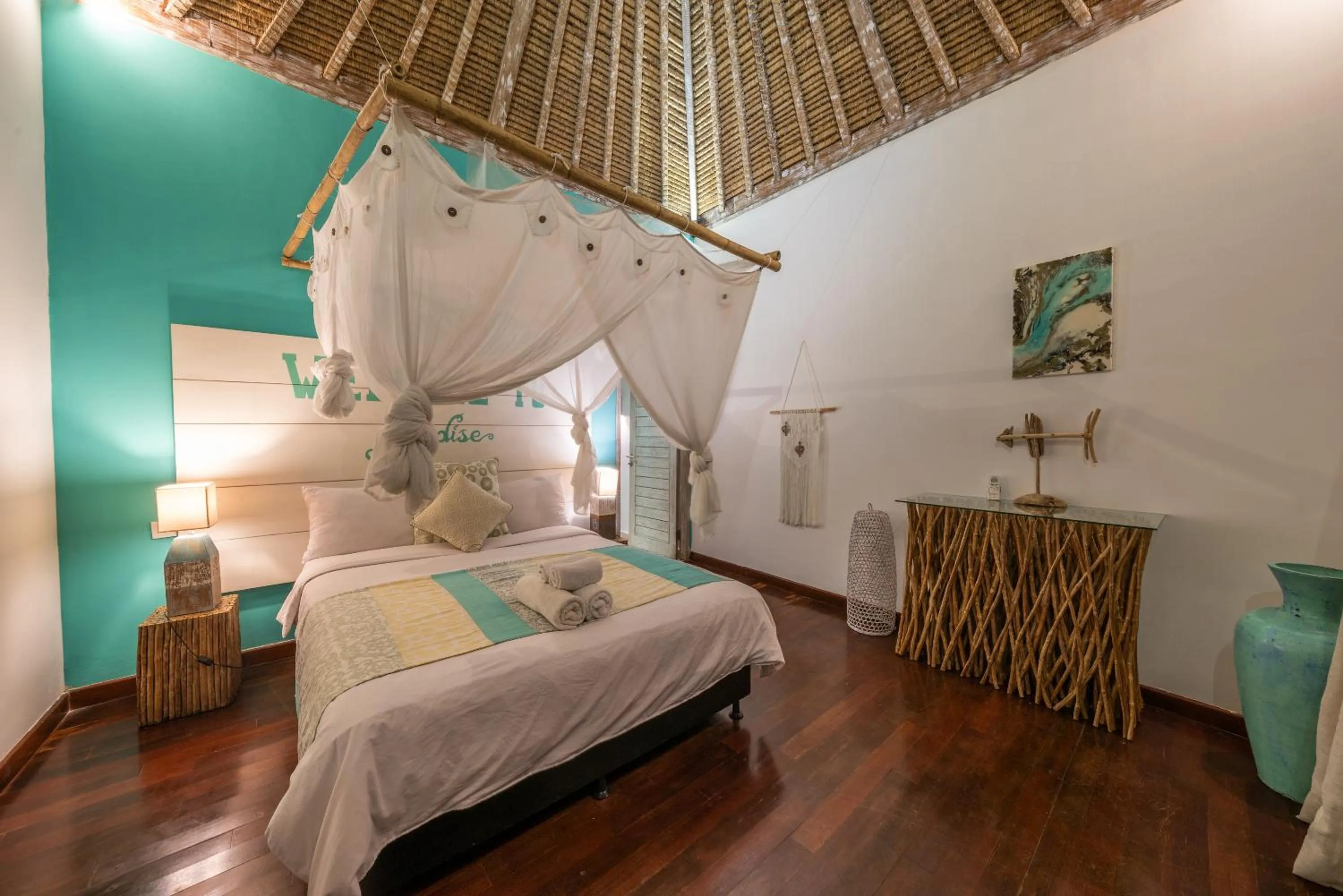 Bed in Villa Bali Paradis