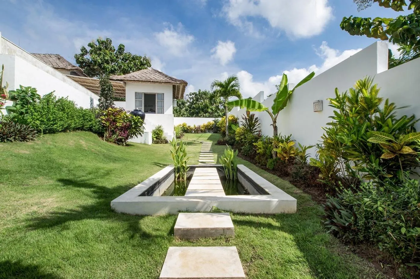 Facade/entrance in Villa Bali Paradis